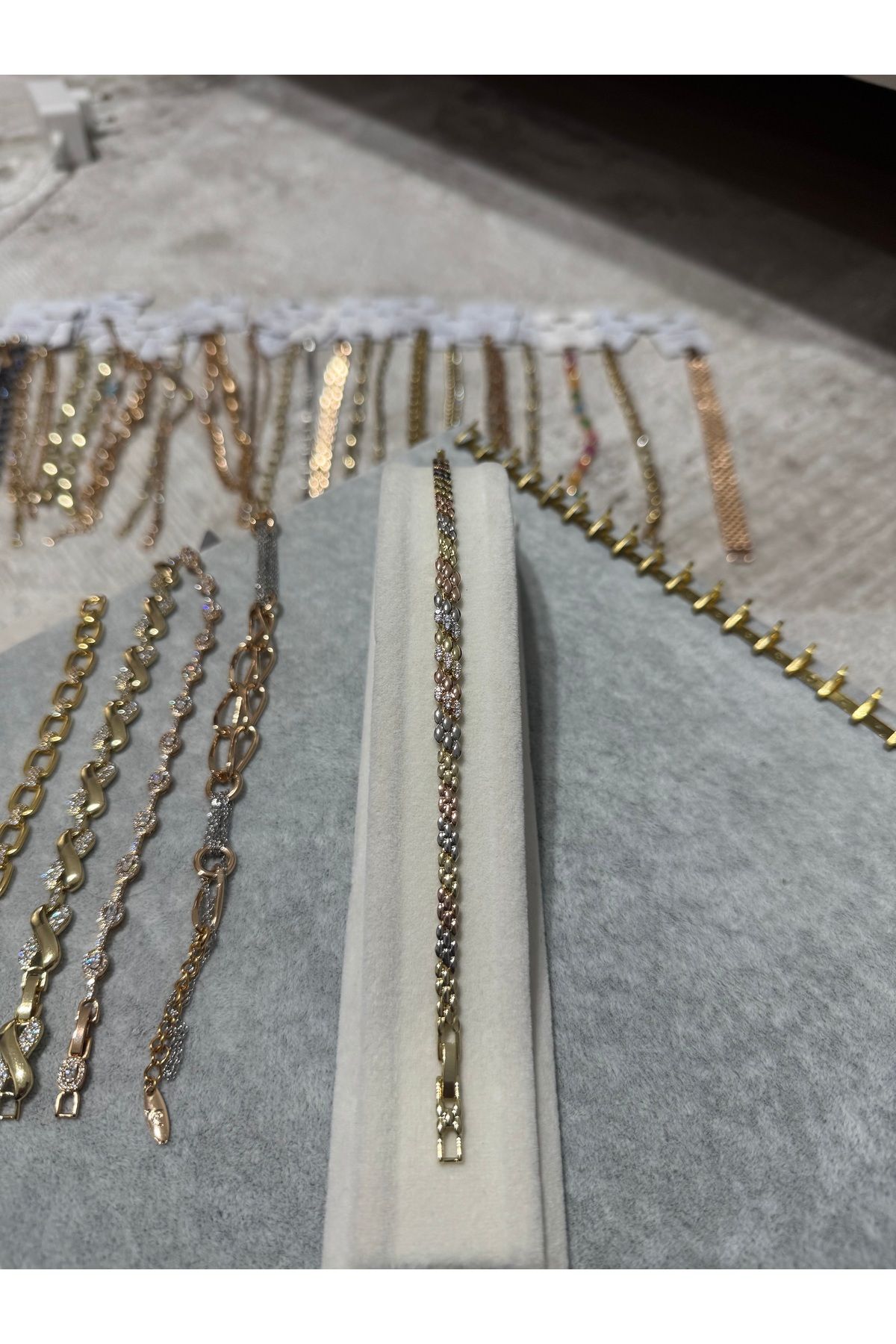 XUPİNGS JEWELRY KADIN 18K ÇELİK BİLEKLİK KARARMAZ PASLANMAZ