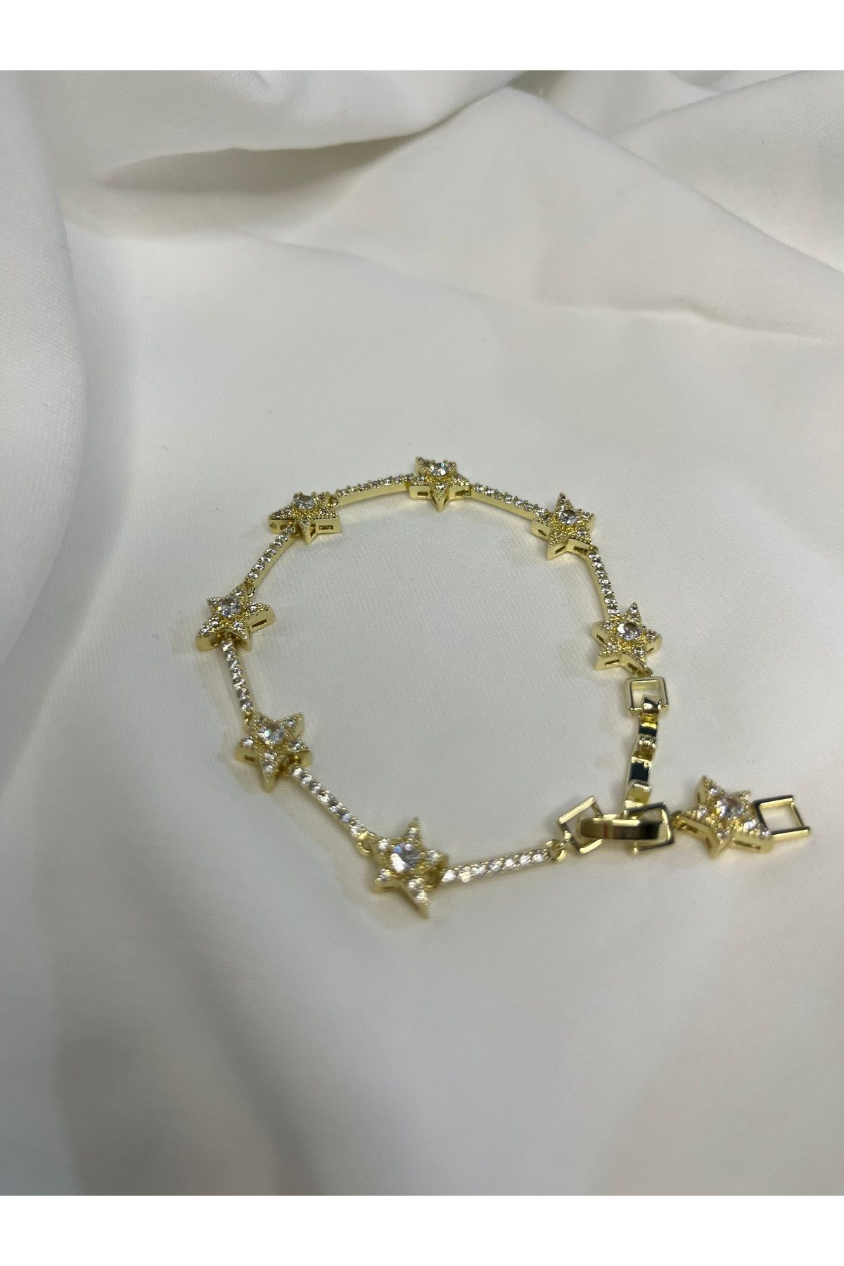 Fam&Co Jewelry Taş İşlemeli Yıldız Figürlü Gold Renk Ayarlanabilir Bileklik