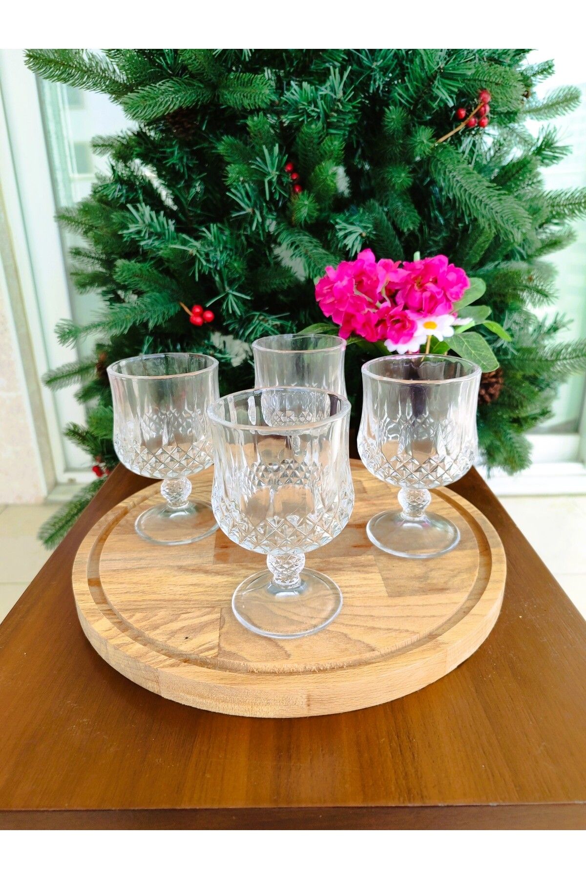 Madame Coco-Audrey Set of 4 Short Size Wine Glasses - 170 ml 3