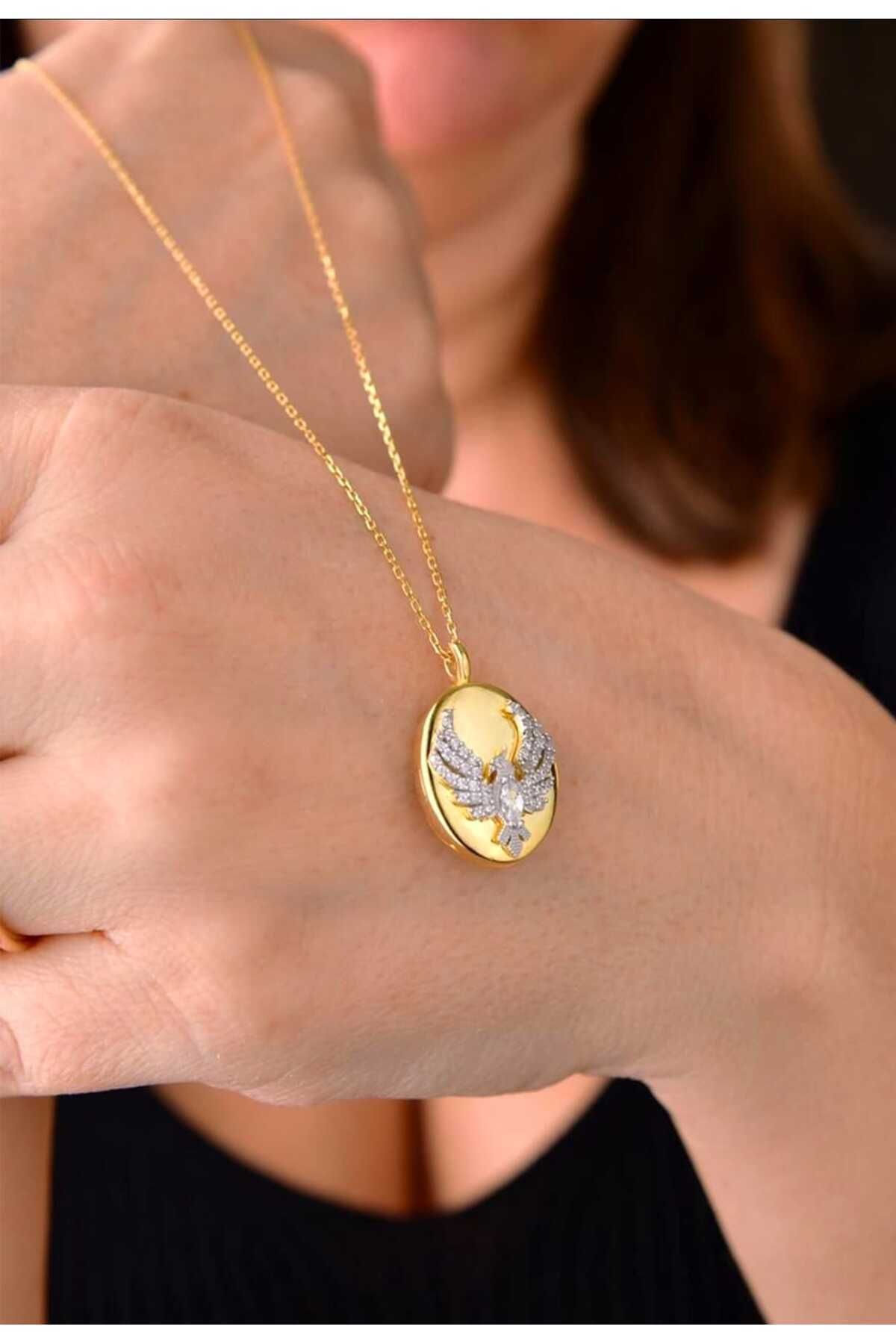 BESMYAR JEWELS Altın Renk Zirkon Taşlı Anka Kuşu Kolye Gücün ve Yeniden Doğuşun Sembolü