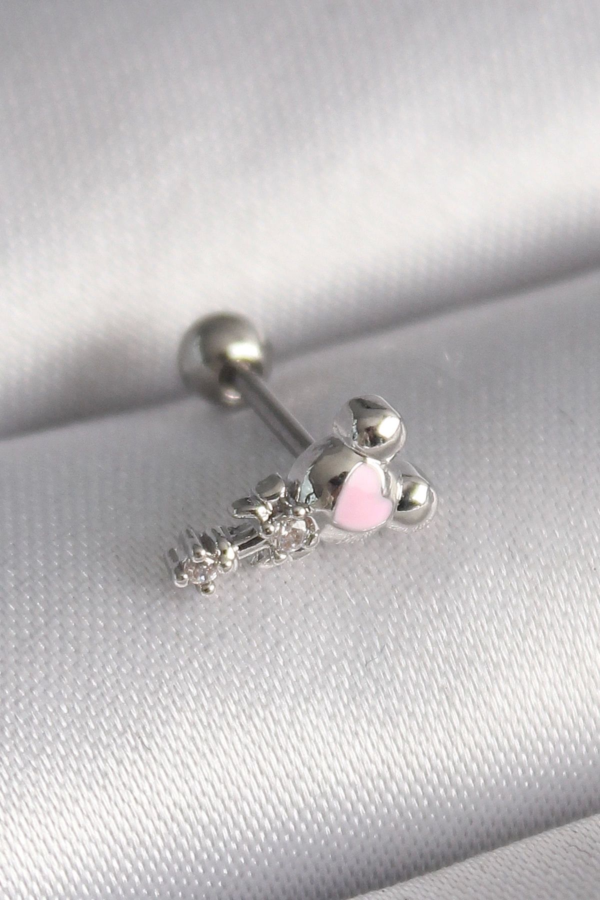 YNT İthalat 316L Çelik Gümüş Renk Zirkon Taş Detay Pembe Kalp İşleme Tragus Piercing