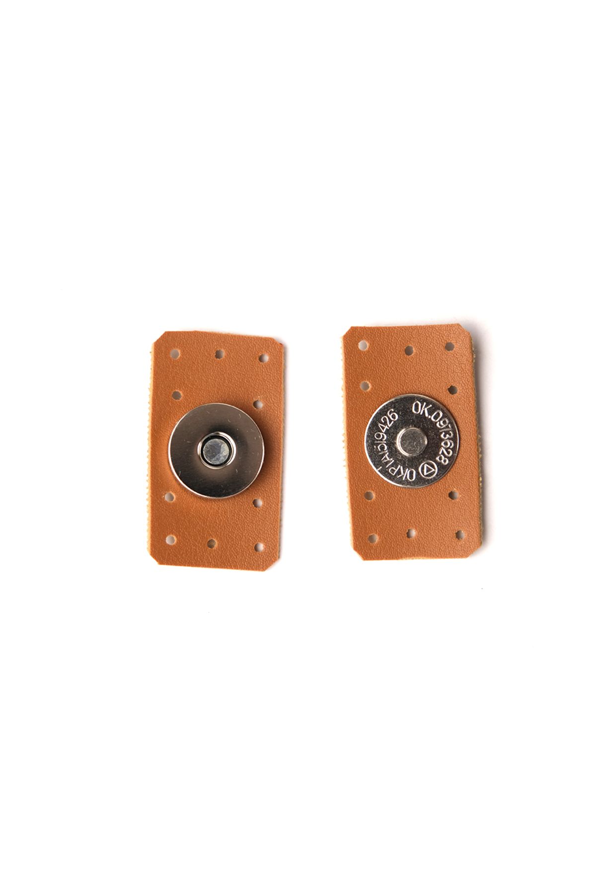 Kanguroom Açık Kahverengi Mıknatıslı Deri Çanta Klipsi 4.5 * 2.6 cm