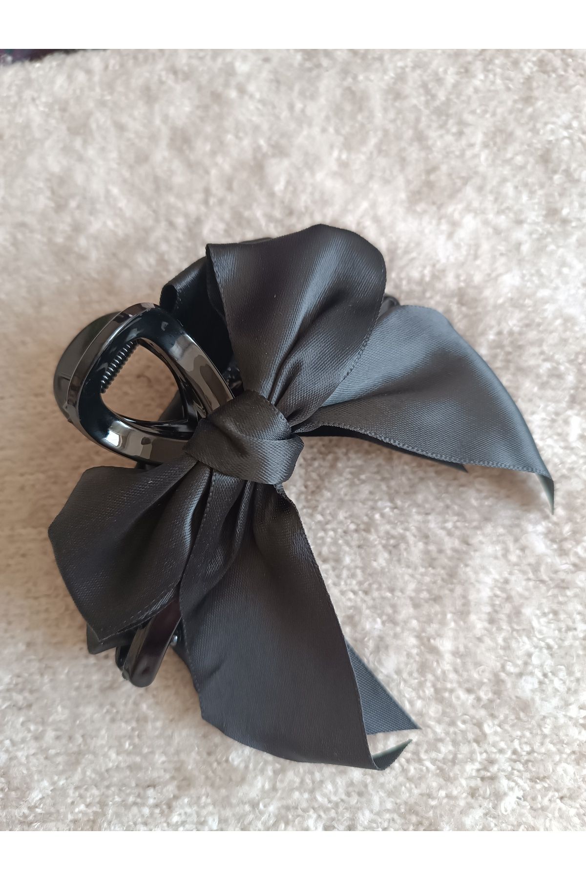 Efna Store Ortası Düğümlü Saten Kumaş Büyük Sallantılı Fiyonk Süslemeli 11 cm Mandal Toka