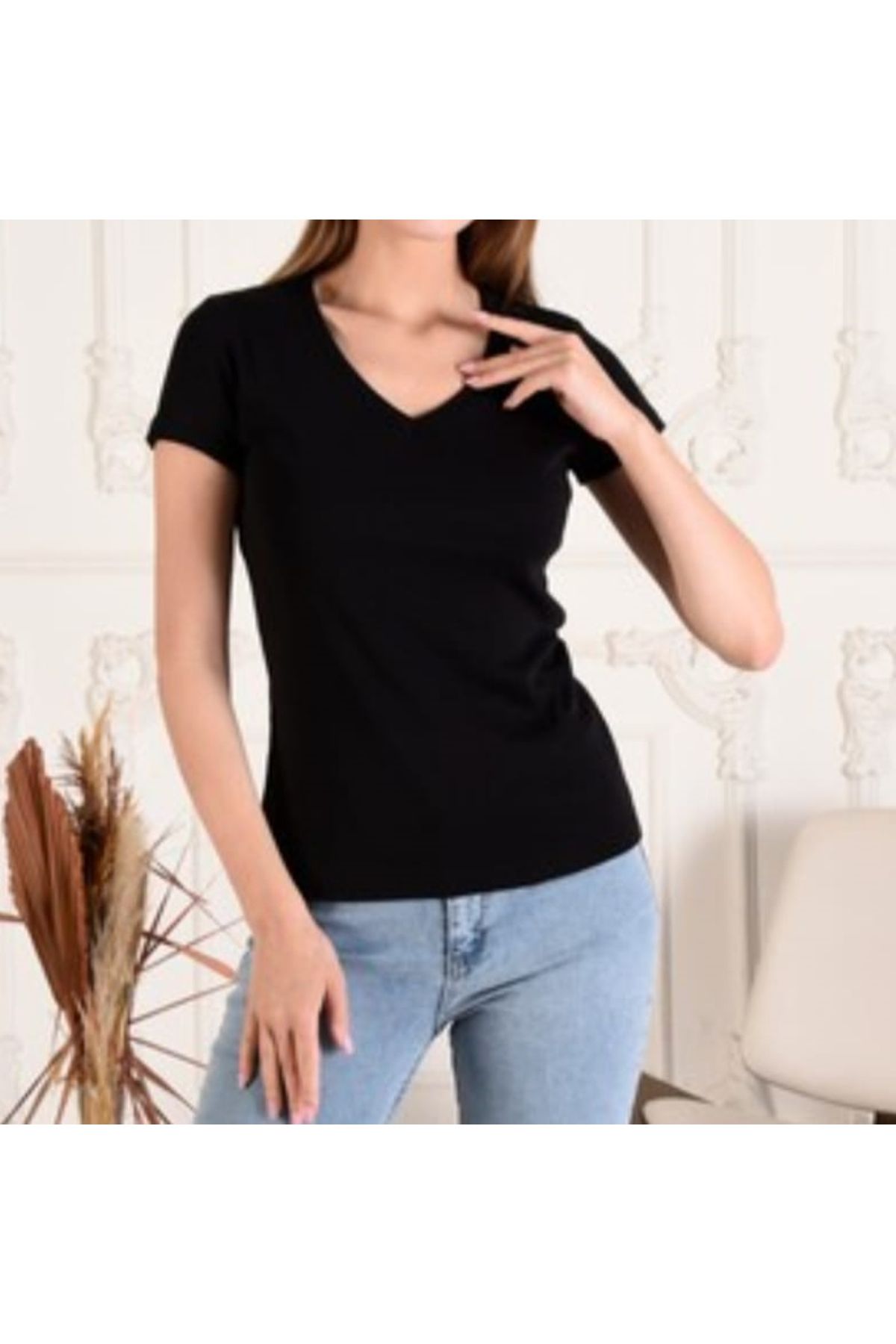 ZY BUTİK Siyah V Yaka Pamuklu T-shirt