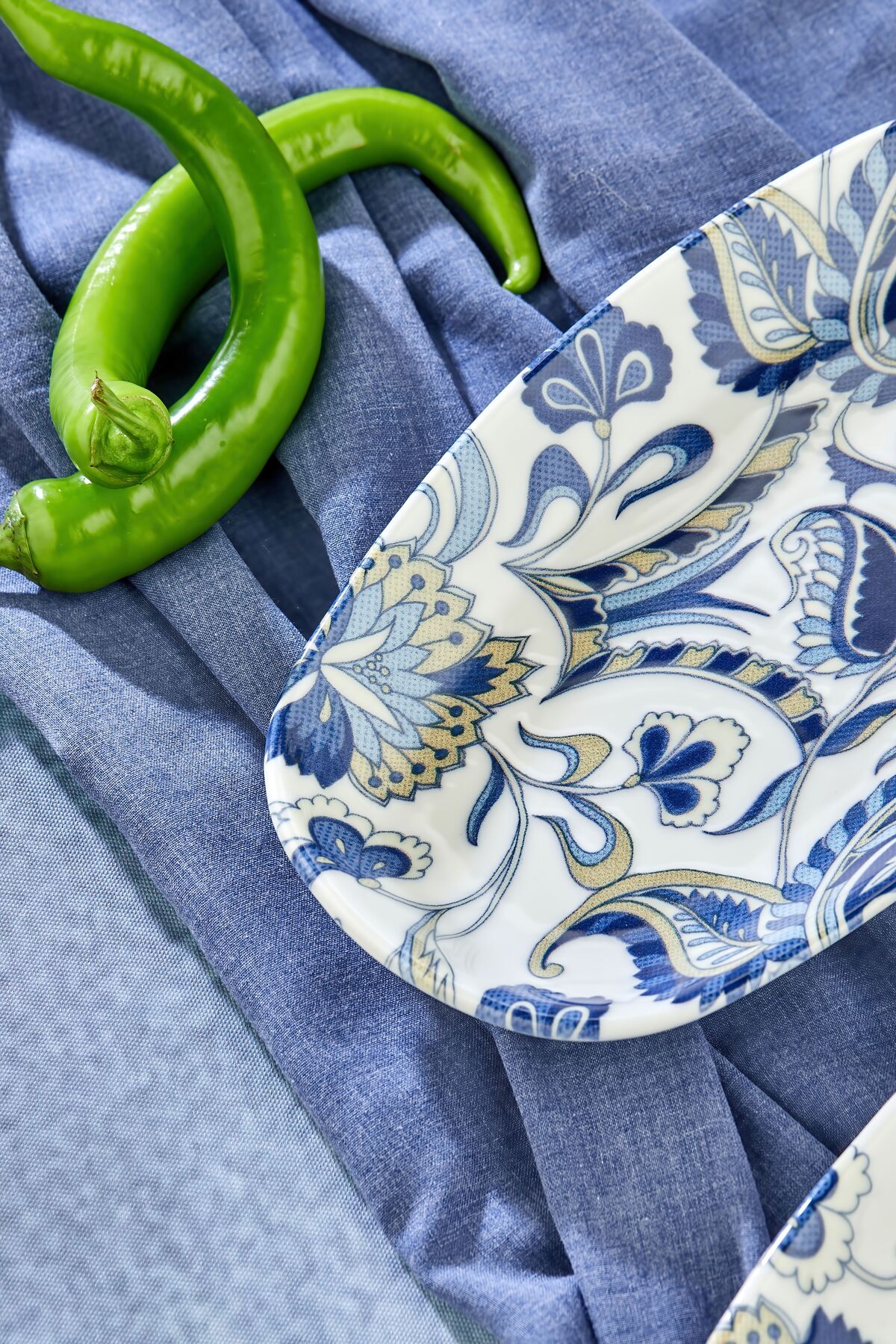 Cooker-Set of 2 Blue Patterned Oval Porcelain Presentation Plates 24.5 cm – Ethnic Elegance, Modern Presentation 3