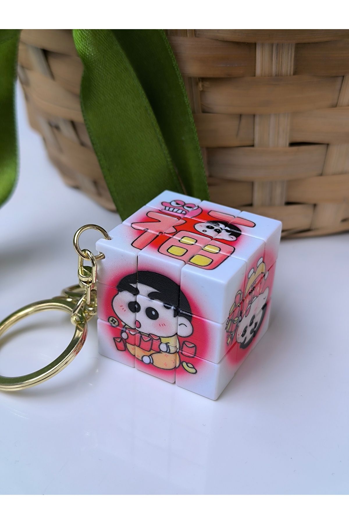 Esey Dizayn Zeka Küpü Yapboz Anahtarlık Anime