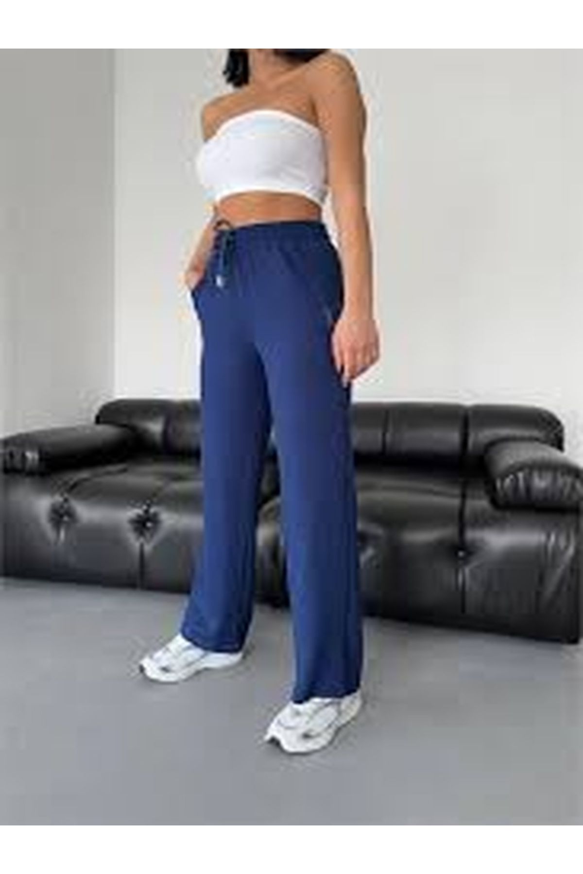 MODEL Modal içeren düz kesim Brushed Eşofman