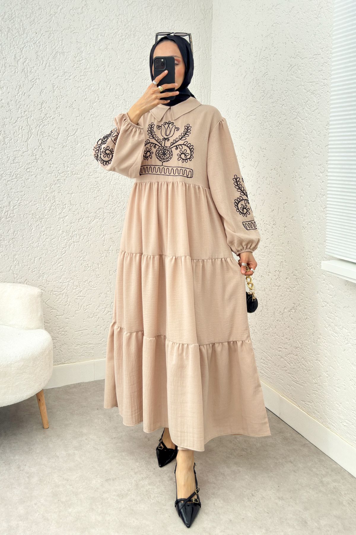 ALLMİRA FASHION Nakış Detaylı Kat Kat Uzun Tesettür Elbise