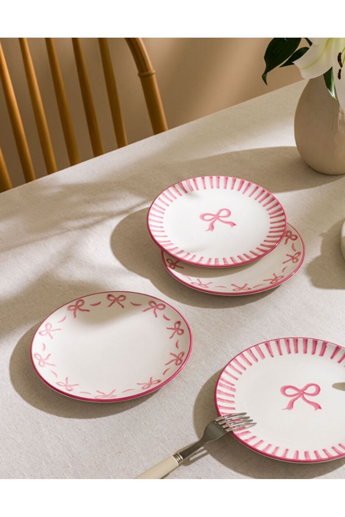 LC Waikiki Pembe Baskılı Seramik Pasta Tabağı Seti 4'lü 21 Cm