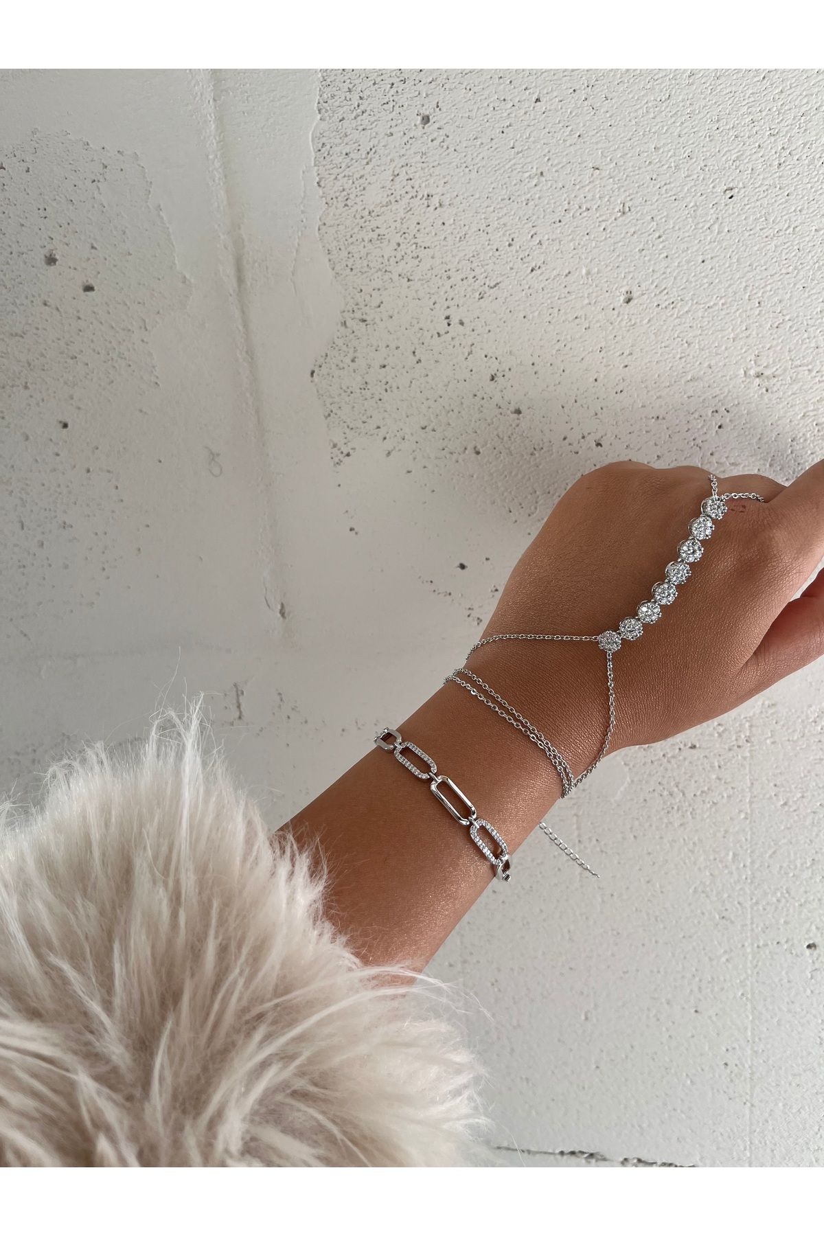 XUPING JEWELRY Xuping Marka Gümüş Gri Taşlı Zincir Bileklik Model