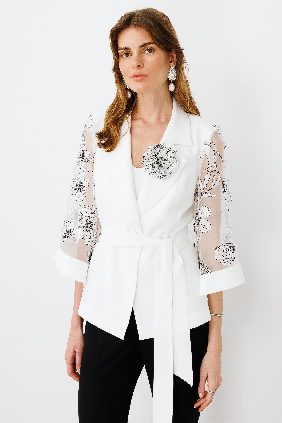 Moda İlgi Modailgi Kolları Evaze Çiçek Desenli Taş İşlemeli Kısa Ceket Ekru