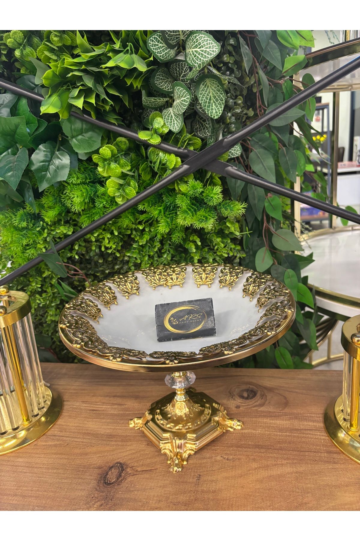 ARS HOME DEKOR Gold Metal Detaylı Porselen Ayaklı Sunumluk,Altın Varaklı Tabak,Yuvarlak Kase,Tasarım,Avangard Tabak