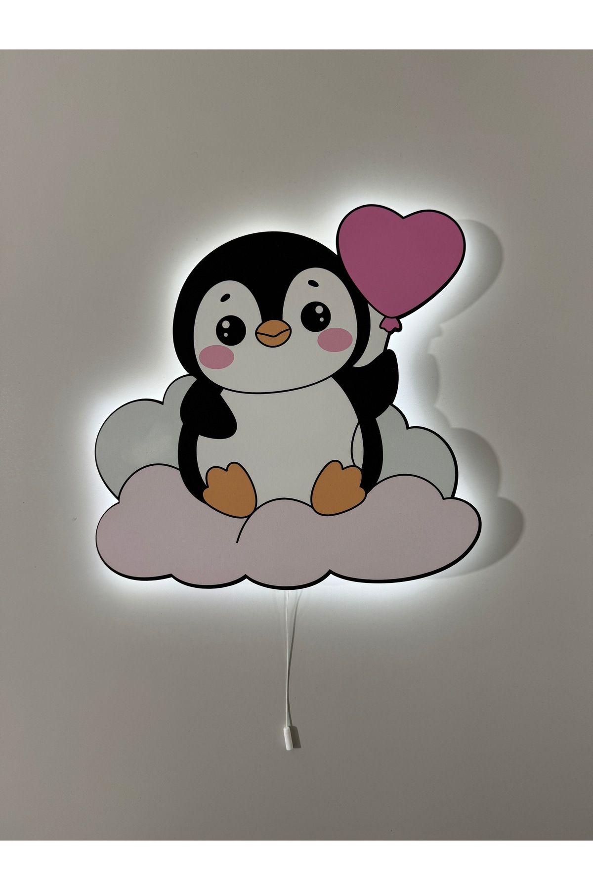 UViolets Dekoratif Ahşap Baskılı Kalpli Balon Tutan Penguen Çocuk Odası Gece Lambası 32*32