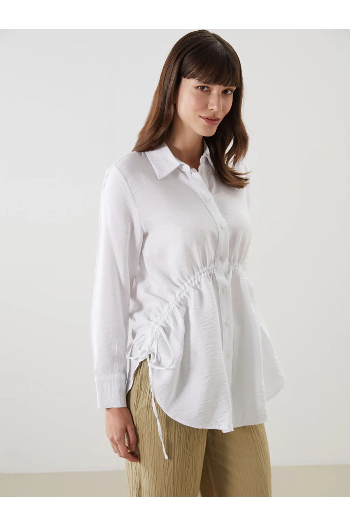 LC Waikiki LCWAIKIKI Classic Bej Loose Fit Kadın Gömlek Tunik