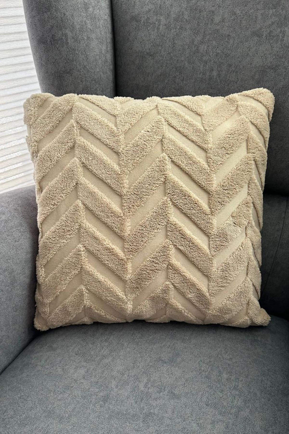 Meturas 42x42 cm Çift Taraflı Yastık Minder Kırlent Kılıfı - Gizli Fermuar, Şık Desen, Yumuşak Kumaş