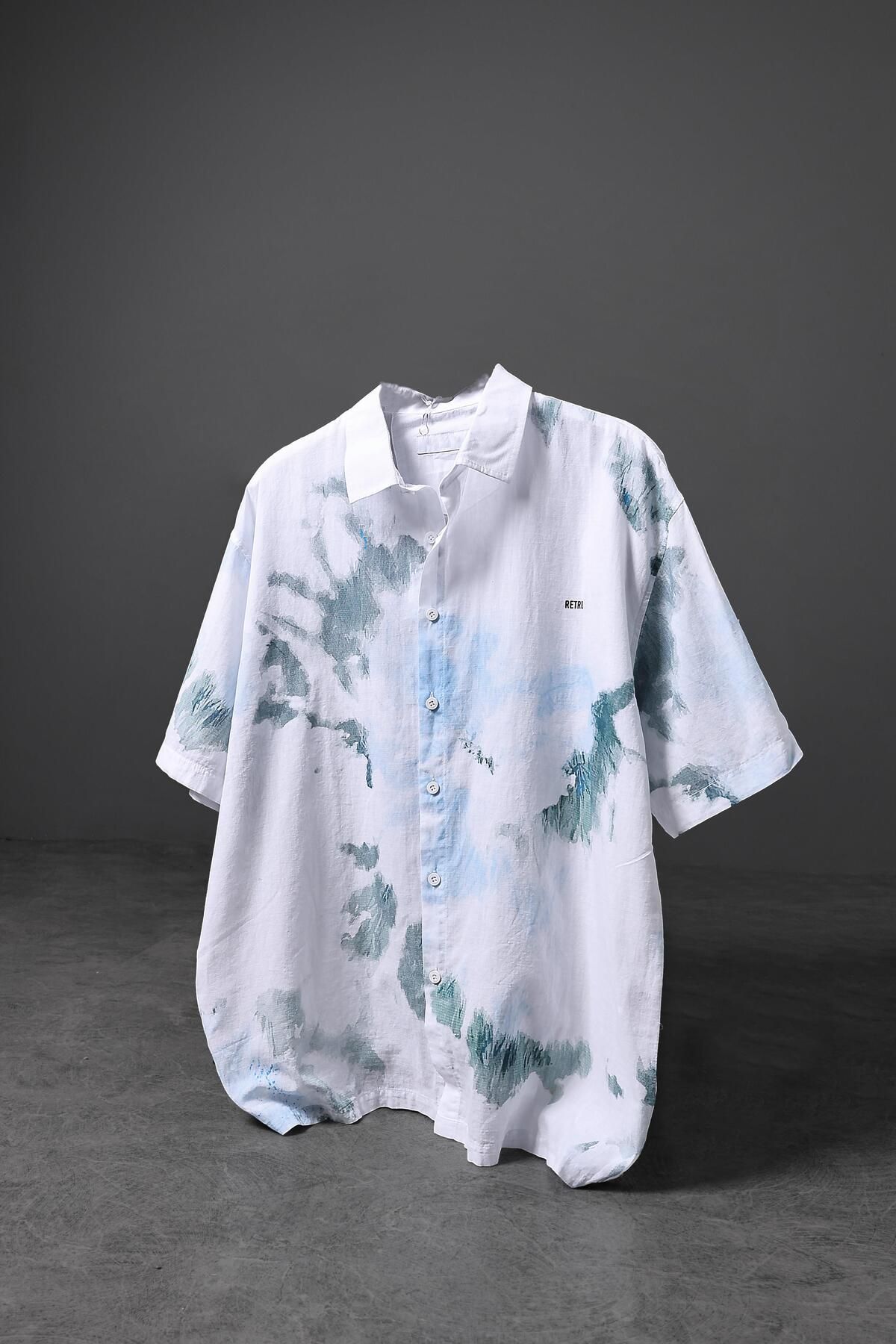 Slatra Erkek Beyaz Batik Desen Vual Kumaş Oversize Kısa Kollu Gömlek