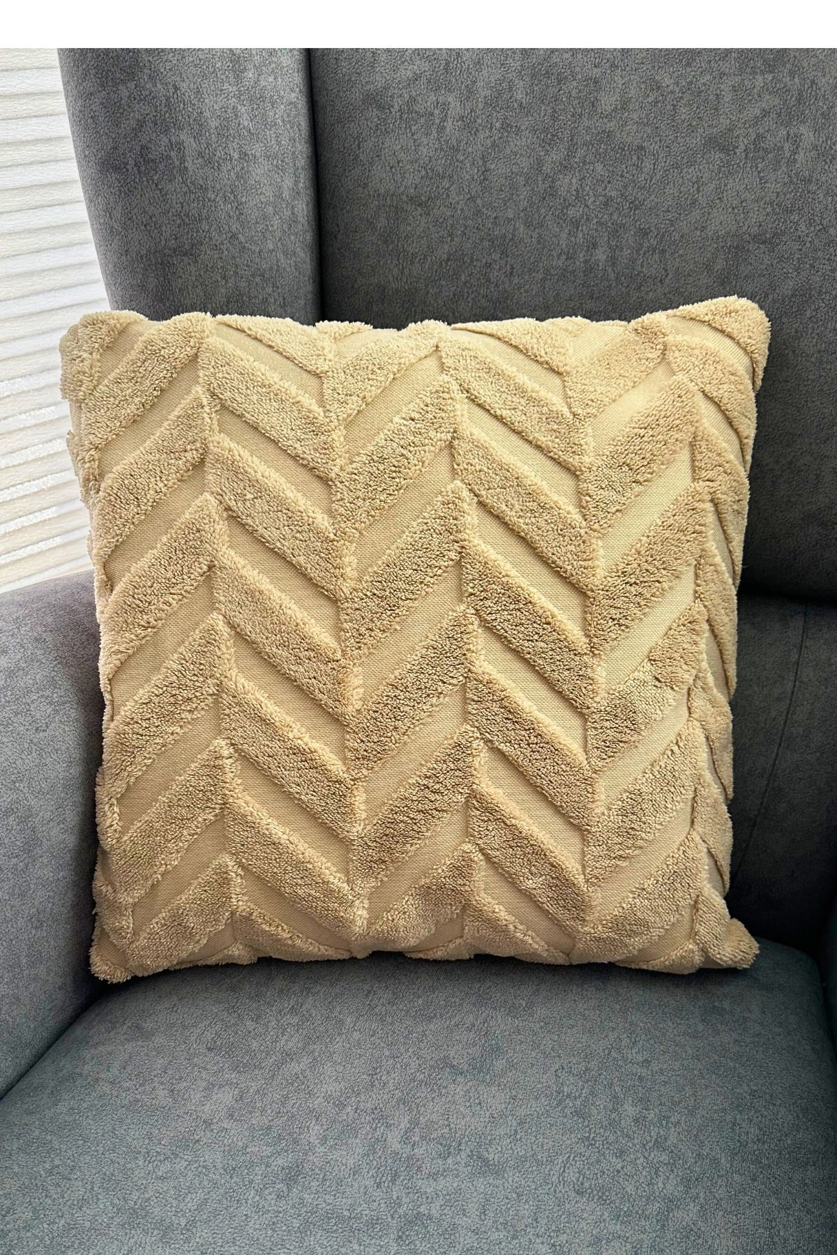 Meturas 42x42 cm Çift Taraflı Yastık Minder Kırlent Kılıfı - Gizli Fermuar, Şık Desen, Yumuşak Kumaş
