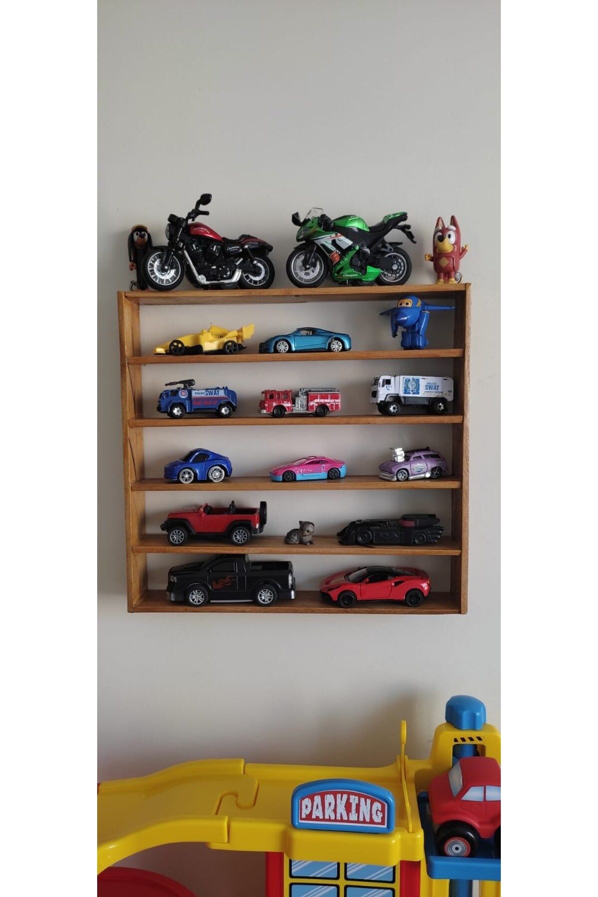 ERBAYLAR POLYESTER Miniş stand oyuncak rafları