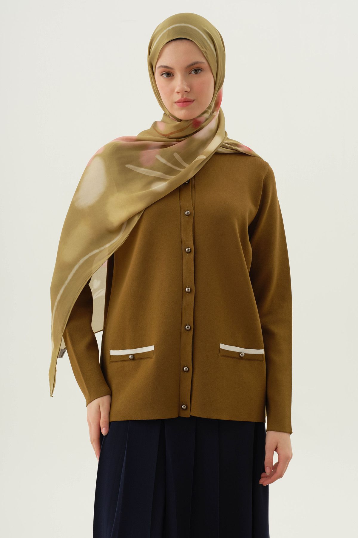 Tuğba Cepleri Çizgi Detaylı Hırka - Olive