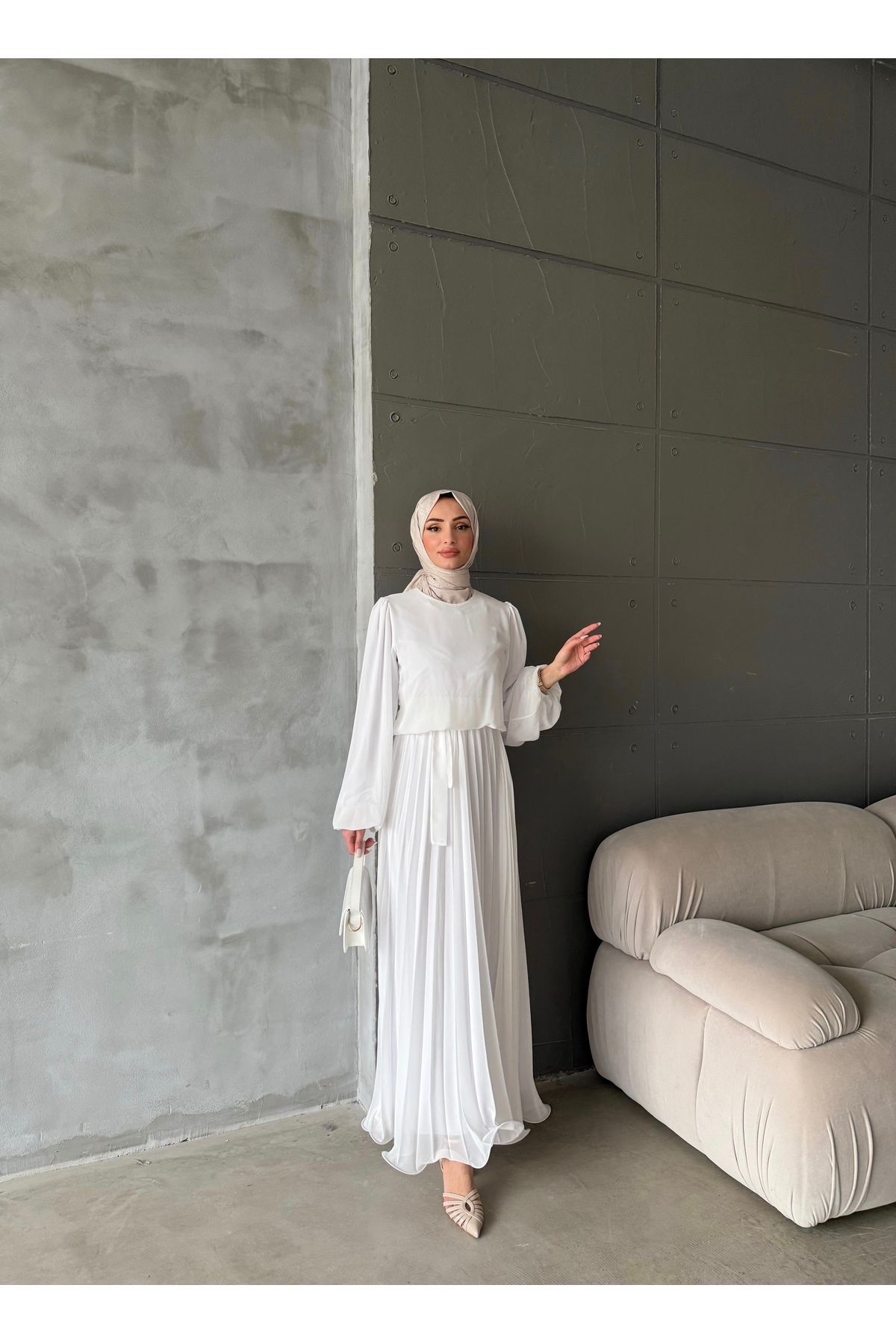 hacer ayaydın ŞİFON KUMAŞ ETEĞİ PİLİSELİ TESETTÜR ABİYE/ELBİSE
