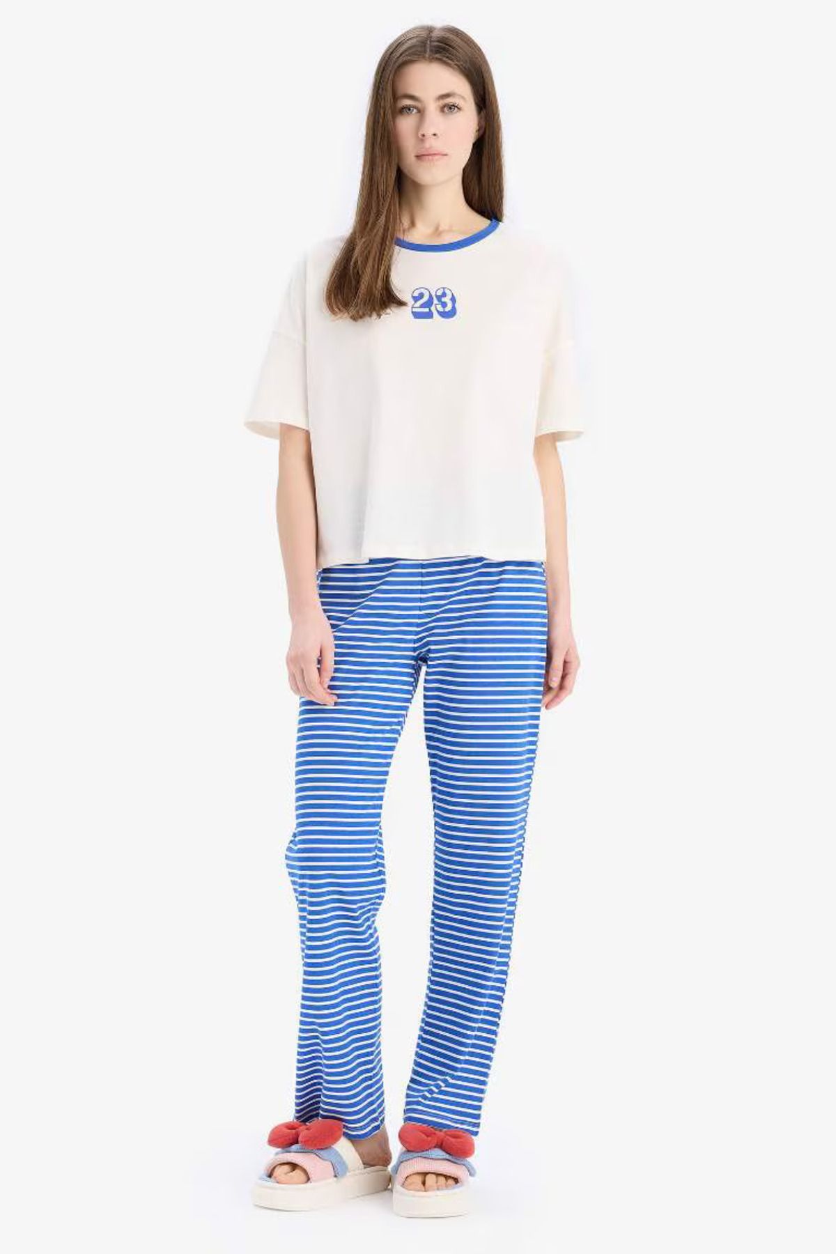 DeFacto Pijama Takımı Kısa Kollu Pijama Üstü Esnek Belli Uzun Pijama Altı-Fall in Love
