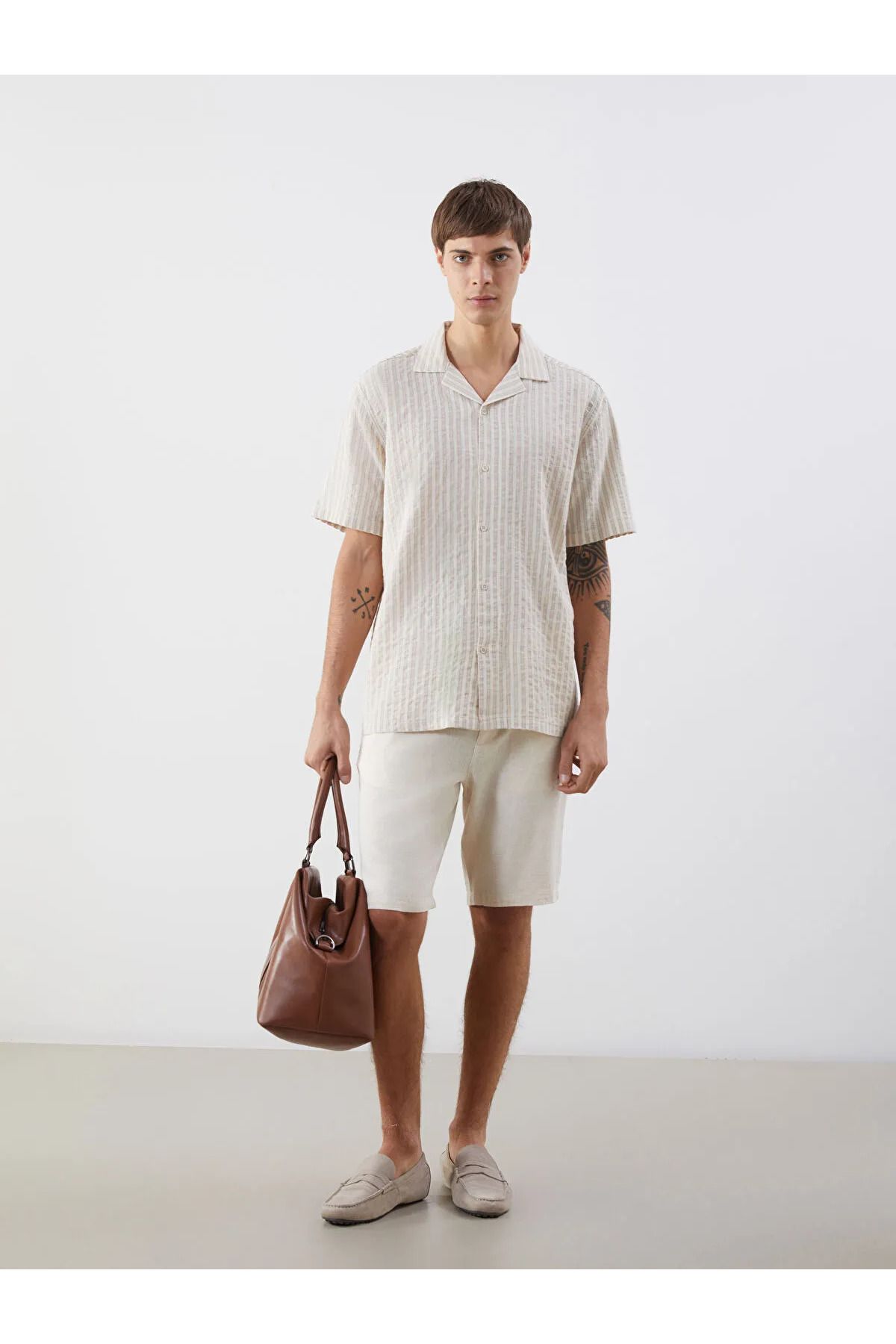 LC Waikiki-Ανδρικό σορτς Standard Mold Linen Blend 3