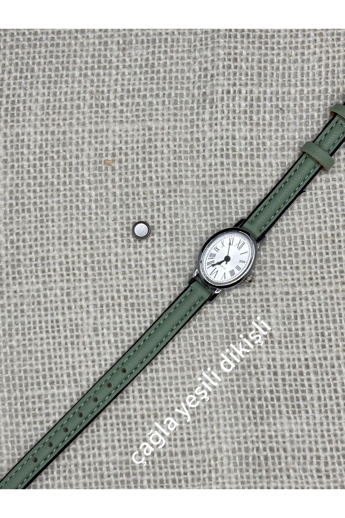 Brality Vintage Model Minimal Kadın Kol Saati Retro GÜMÜŞ Renk Kasa ÇAĞLA YEŞİLİ Kordon (YEDEK PİLLİ) 0109