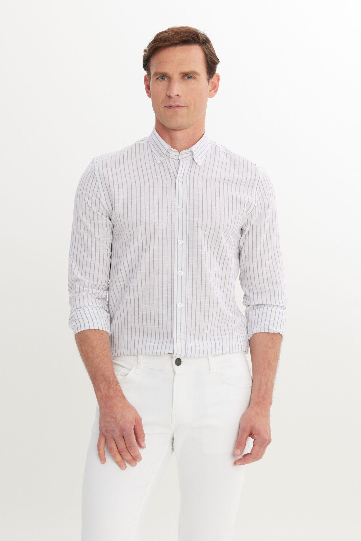 AC&Co / Altınyıldız Classics Erkek Gri %100 Pamuk Slim Fit Dar Kesim Düğmeli Gömlek Yaka Armürlü Gömlek