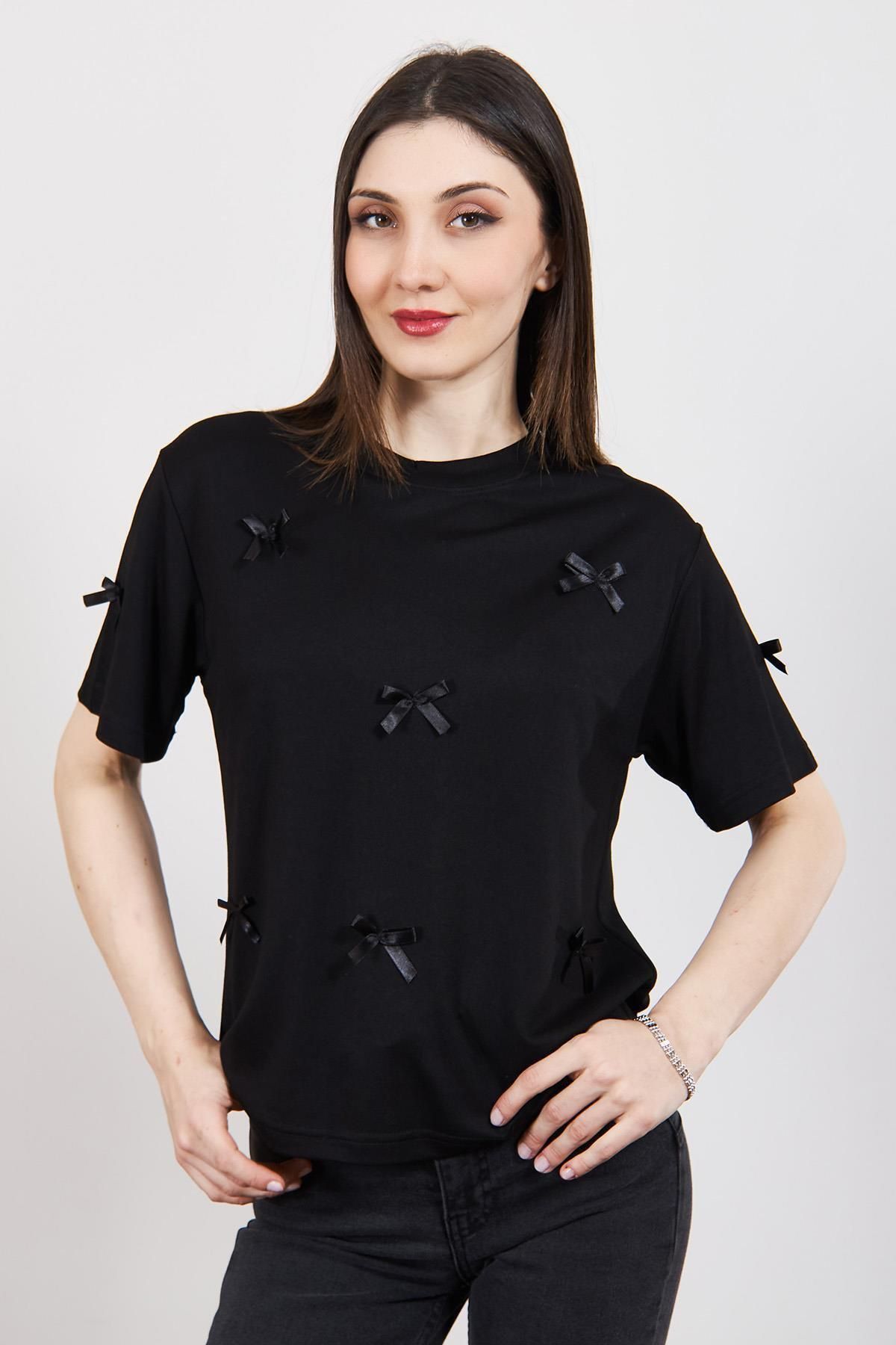 RECEP AYDIN Kadın Fiyonk Detaylı T- shirt