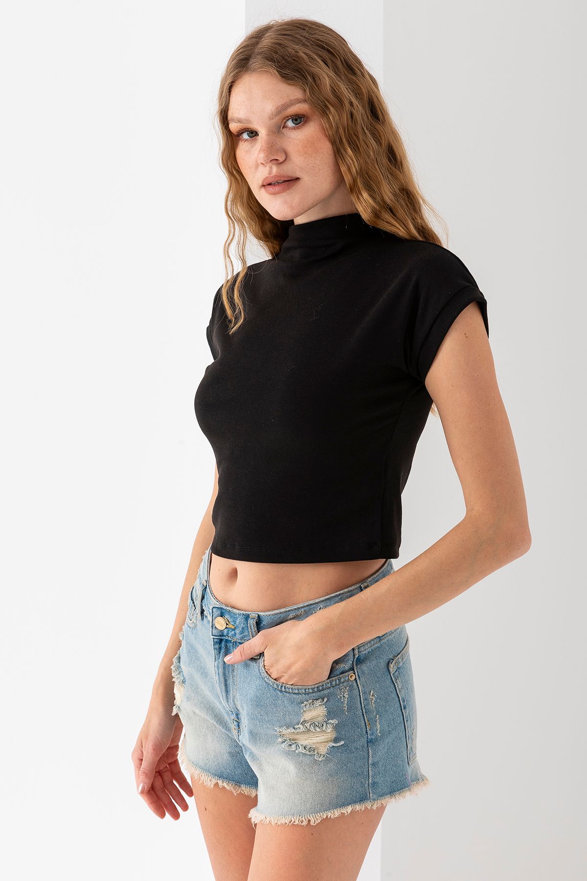 GİYSA Kadın Dik Yaka Pamuklu Basic T-Shirt Siyah - 25872