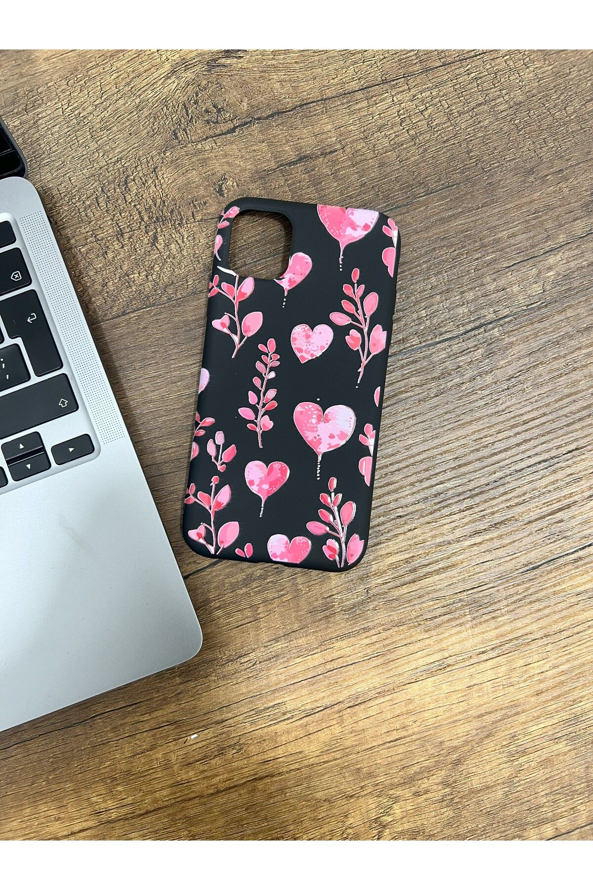 HZR Iphone 11 Siyah Pembe Kalp Desenli Silikon Kılıf