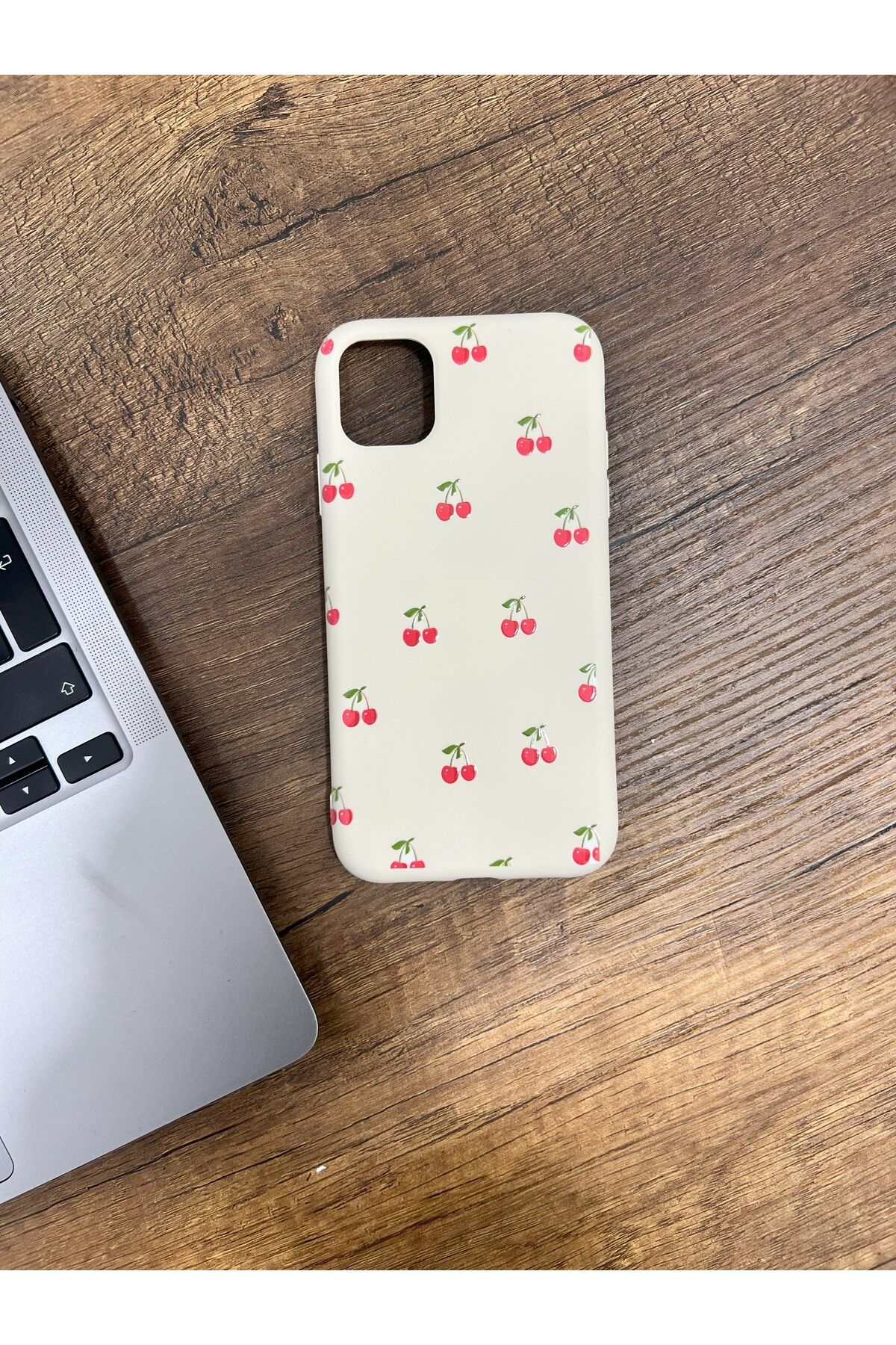 HZR Iphone 11 Beyaz Kiraz Desenli Silikon Kılıf