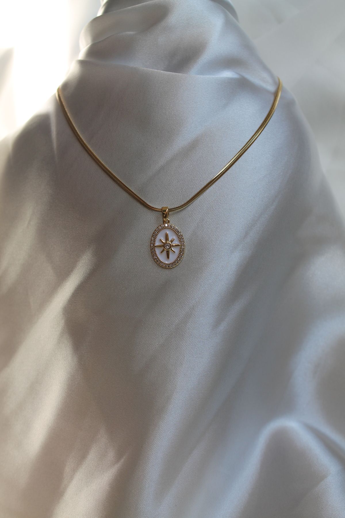 TEDDY JEWELLRY Taşlı Kuzey Yıldızı Gold Çelik Kolye