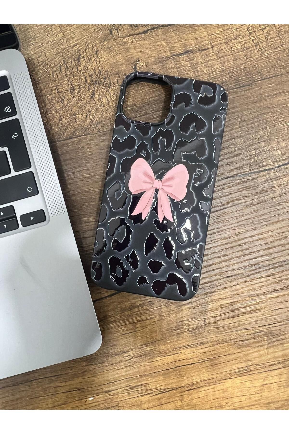 HZR Iphone 13 Siyah Pembe Kurdele Desenli Silikon Kılıf