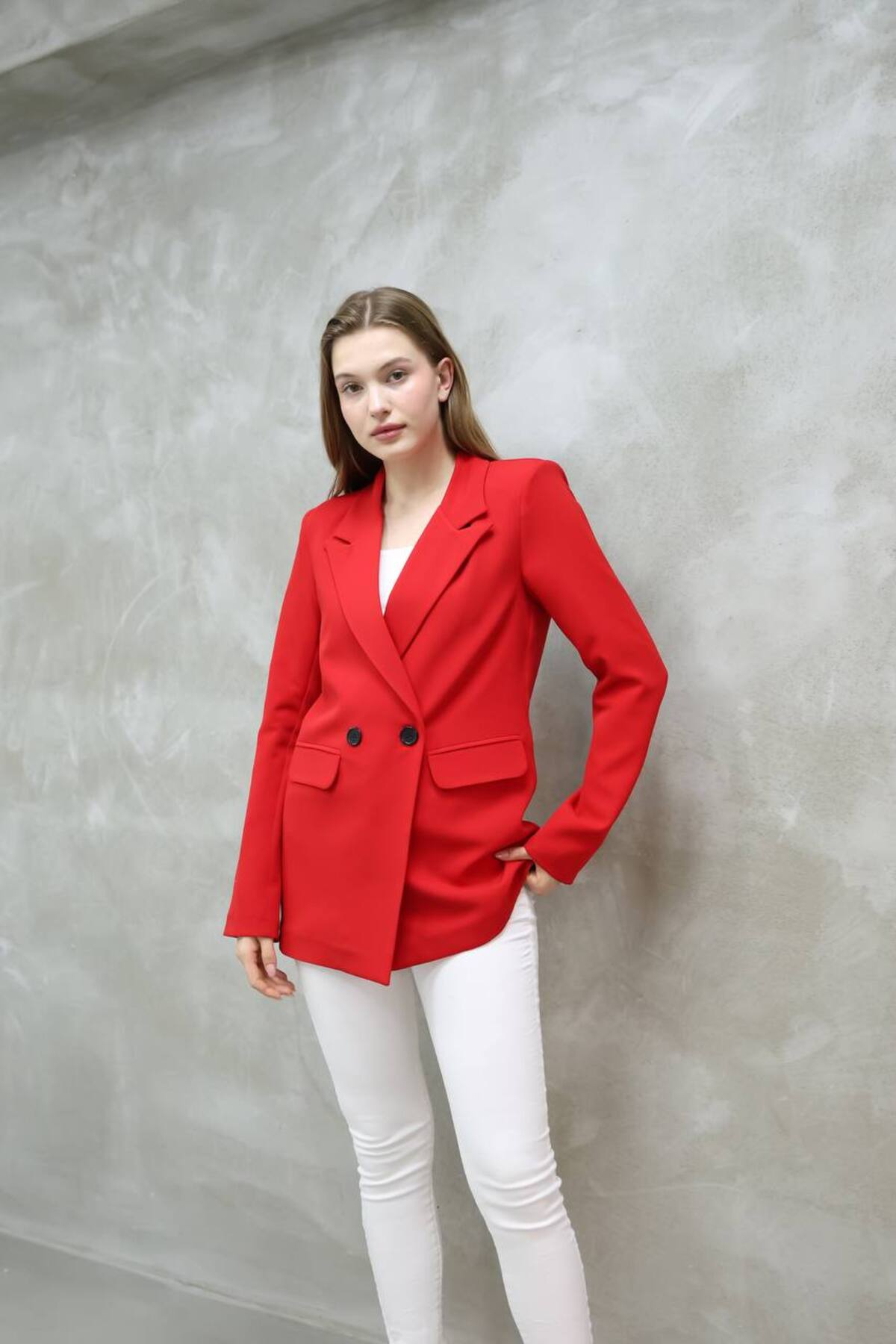Kadın Tek Düğmeli Blazer Ceket - Şık ve Konforlu