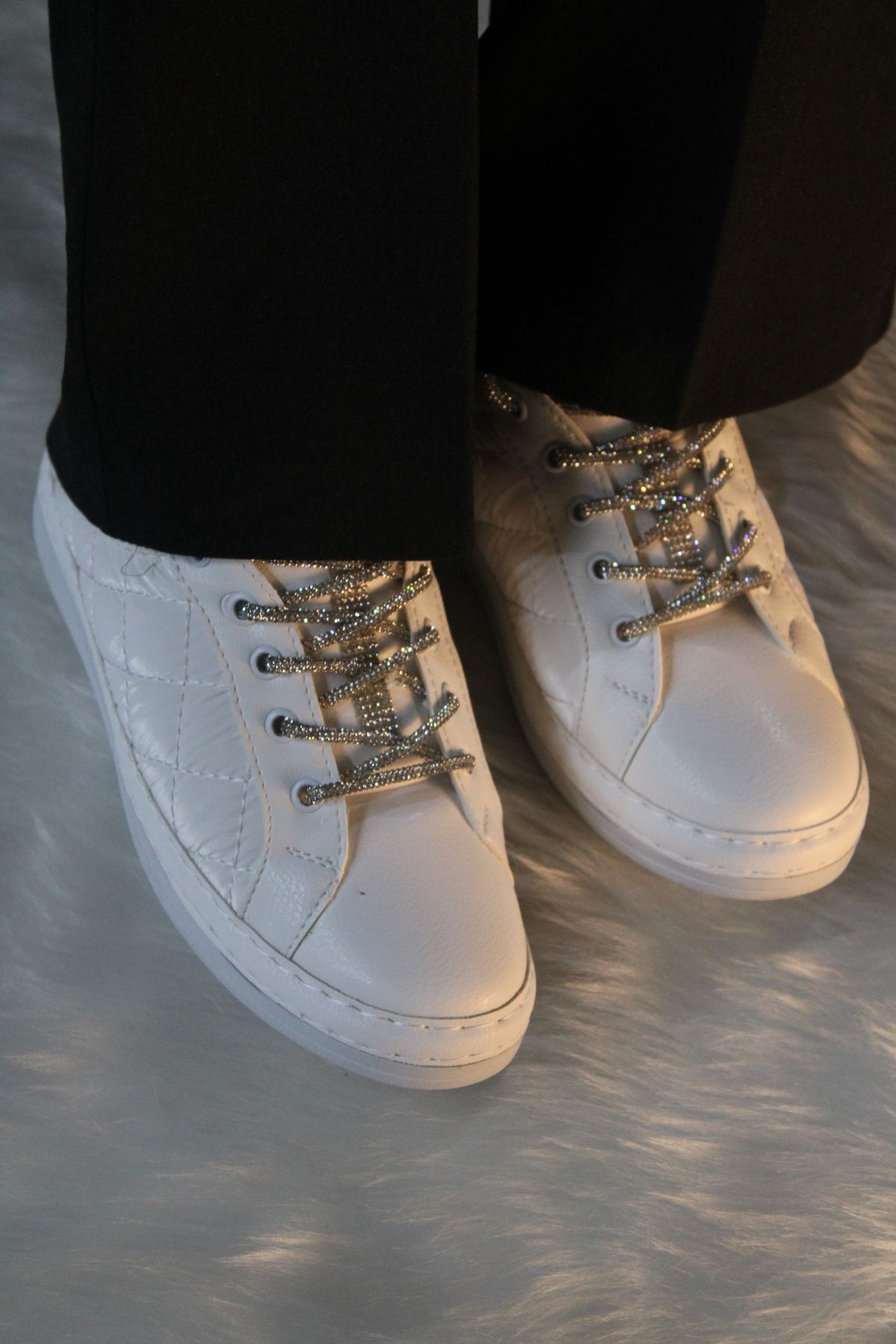 mybellashoes Kadın Beyaz Paraşüt Kumaş Taş Detaylı Spor Ayakkabı