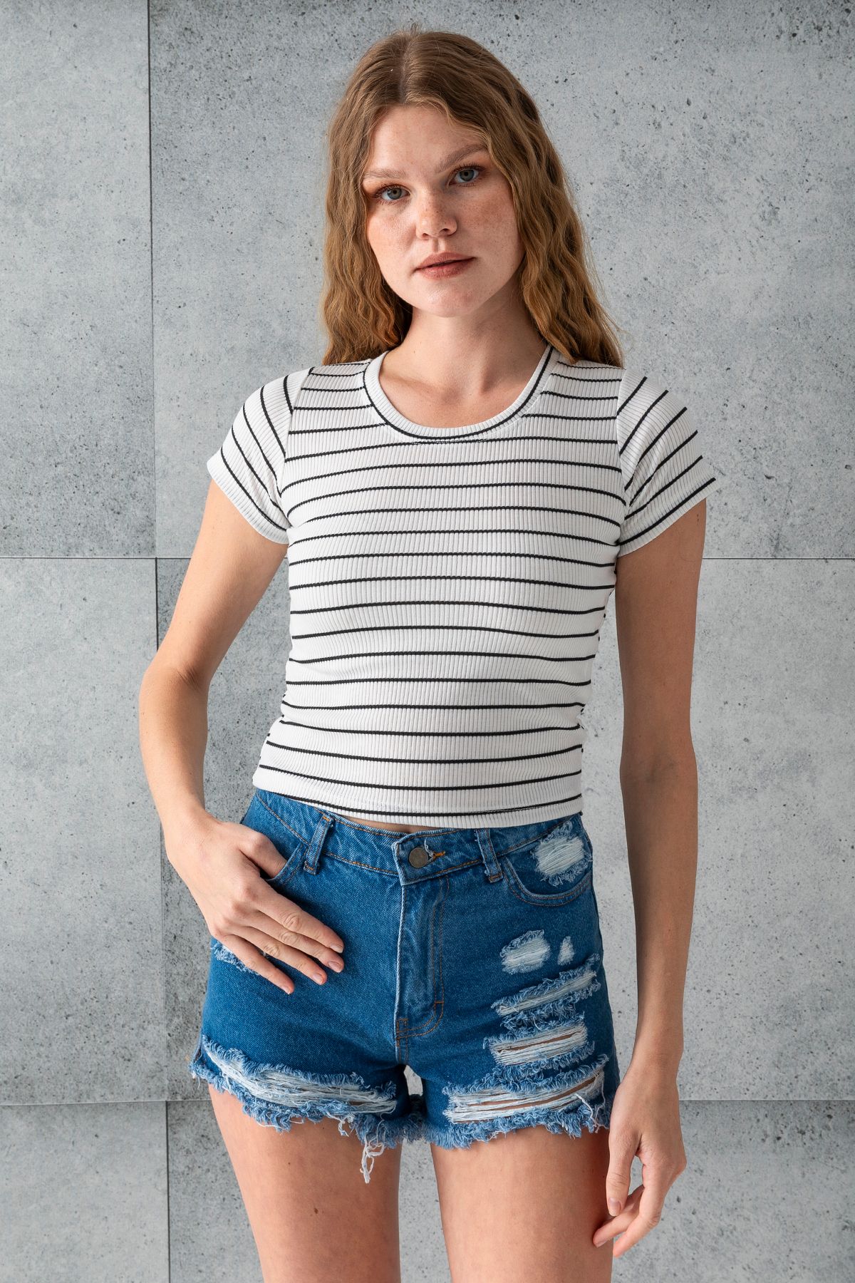 GİYSA Kadın Bisiklet Yaka Kısa Kollu Çizgili Body Siyah - 25506