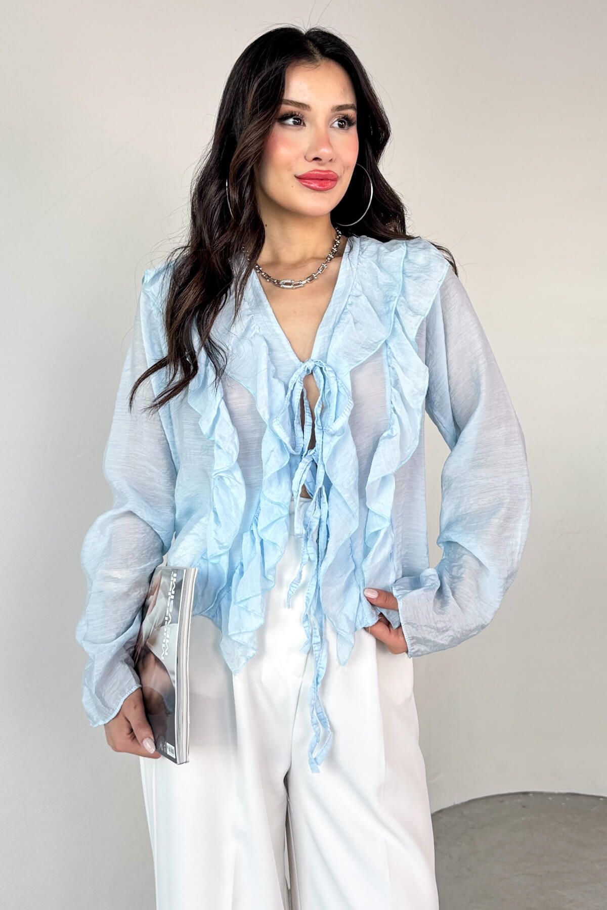 Cappmoda BLZ-06287 Bebe Mavi Fırfır Detaylı Bağlamalı Uzun Kollu Bluz