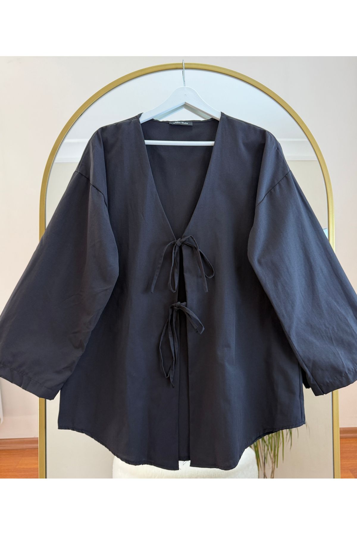 Bahar Altundemir Kadın Önü Bağlamalı Siyah Kimono Poplin Tunik Gömlek Tesettür Kimono Gömlek