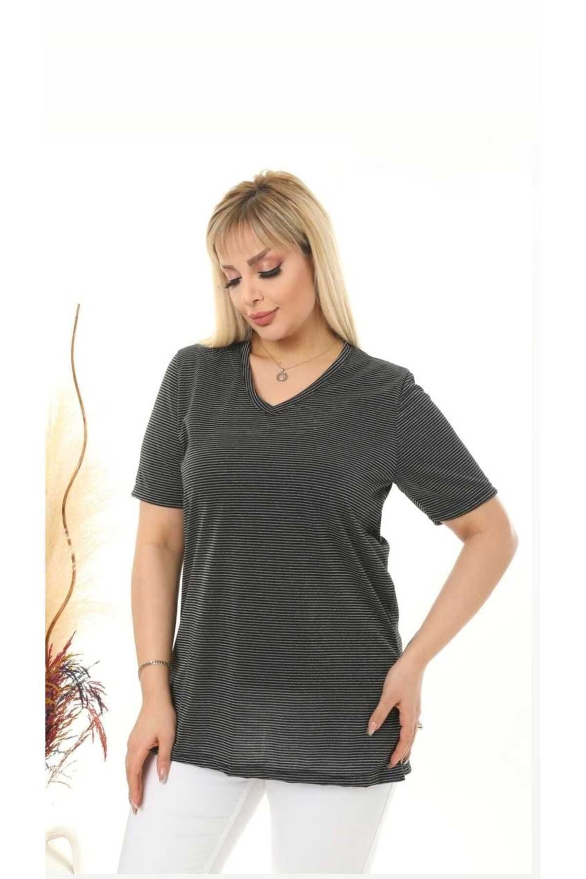 ViolettaXL KADIN BÜYÜK BEDEN V YAKA SİMLİ ÇİZGİLİ VİSKON TSHIRT