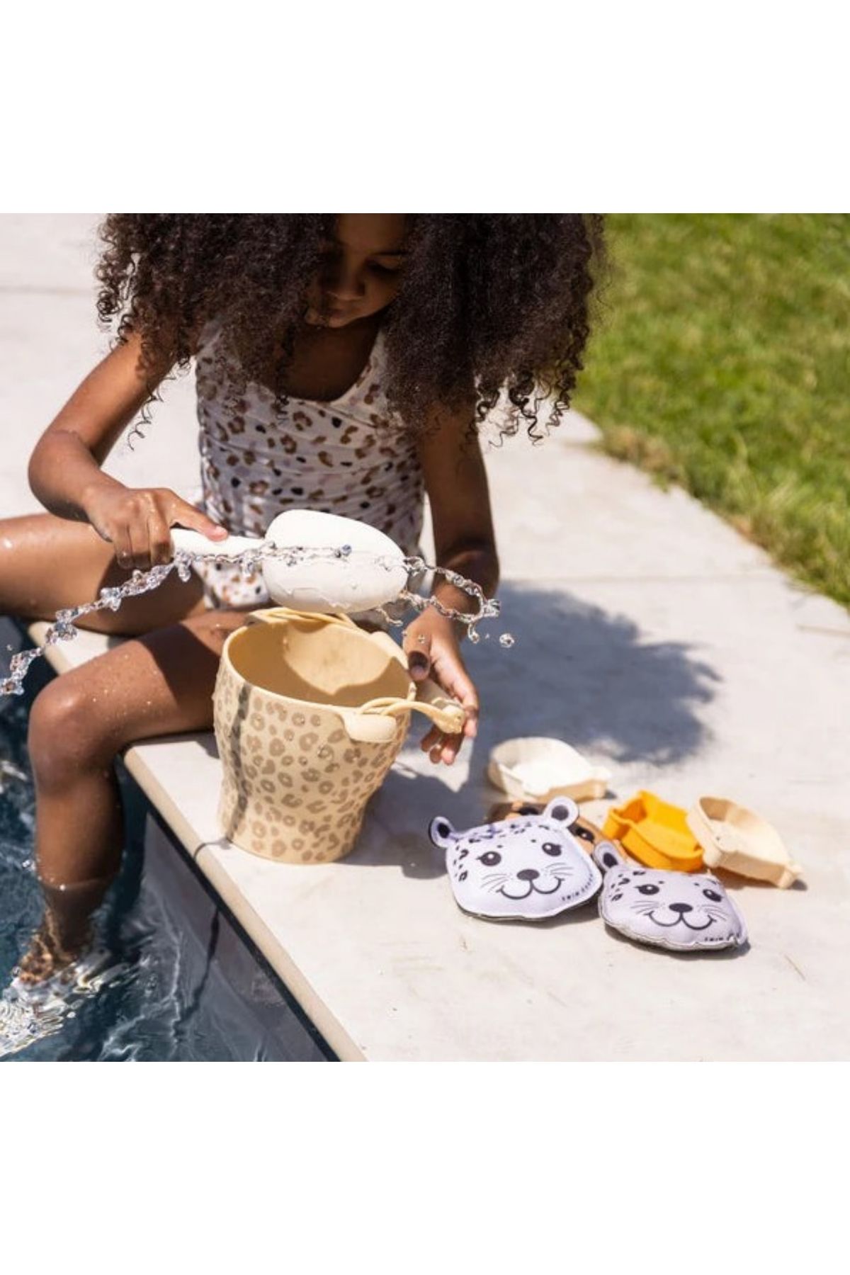 Swim Essentials Leopard Silikon Oyuncak Seti -Kova, Kürek ve 3 adet Kalıp