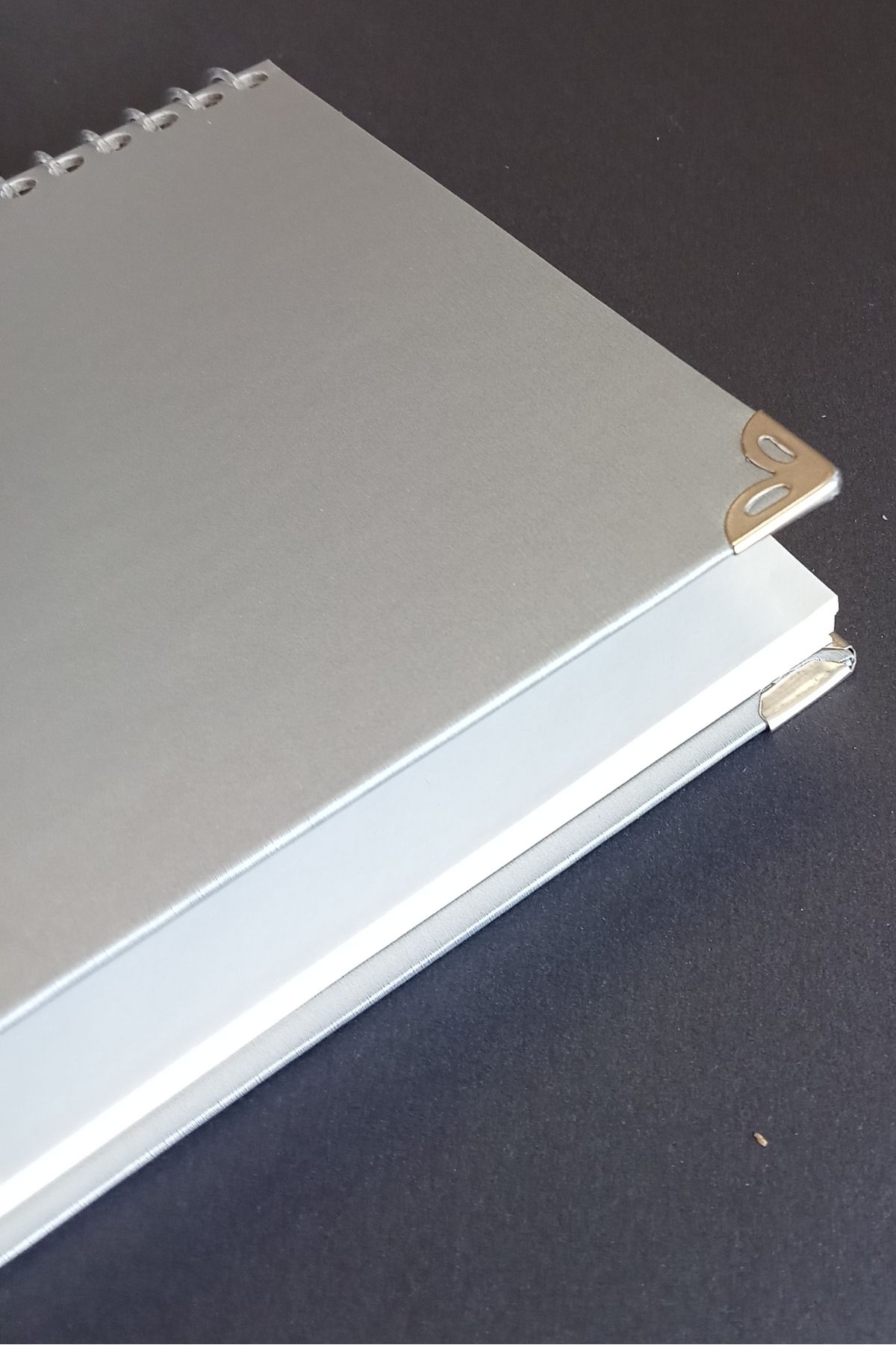 DEFTERSAN Silver sert kapak defter 15 x 15 cm çizgisiz