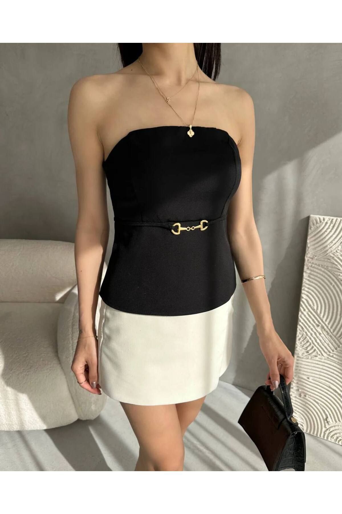 7cihan1 Straplez Beli Toka Detaylı Crep Bluz