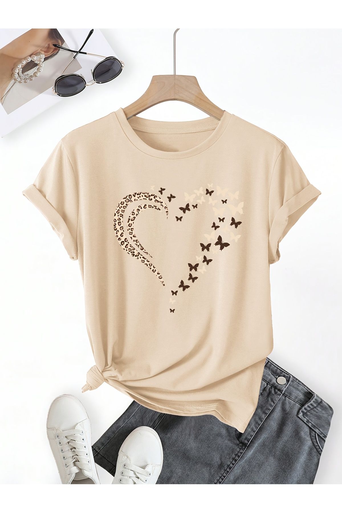 uyguntarz Unisex Leopar Kelebekli Kalp Tasarım Basklı Tshirt