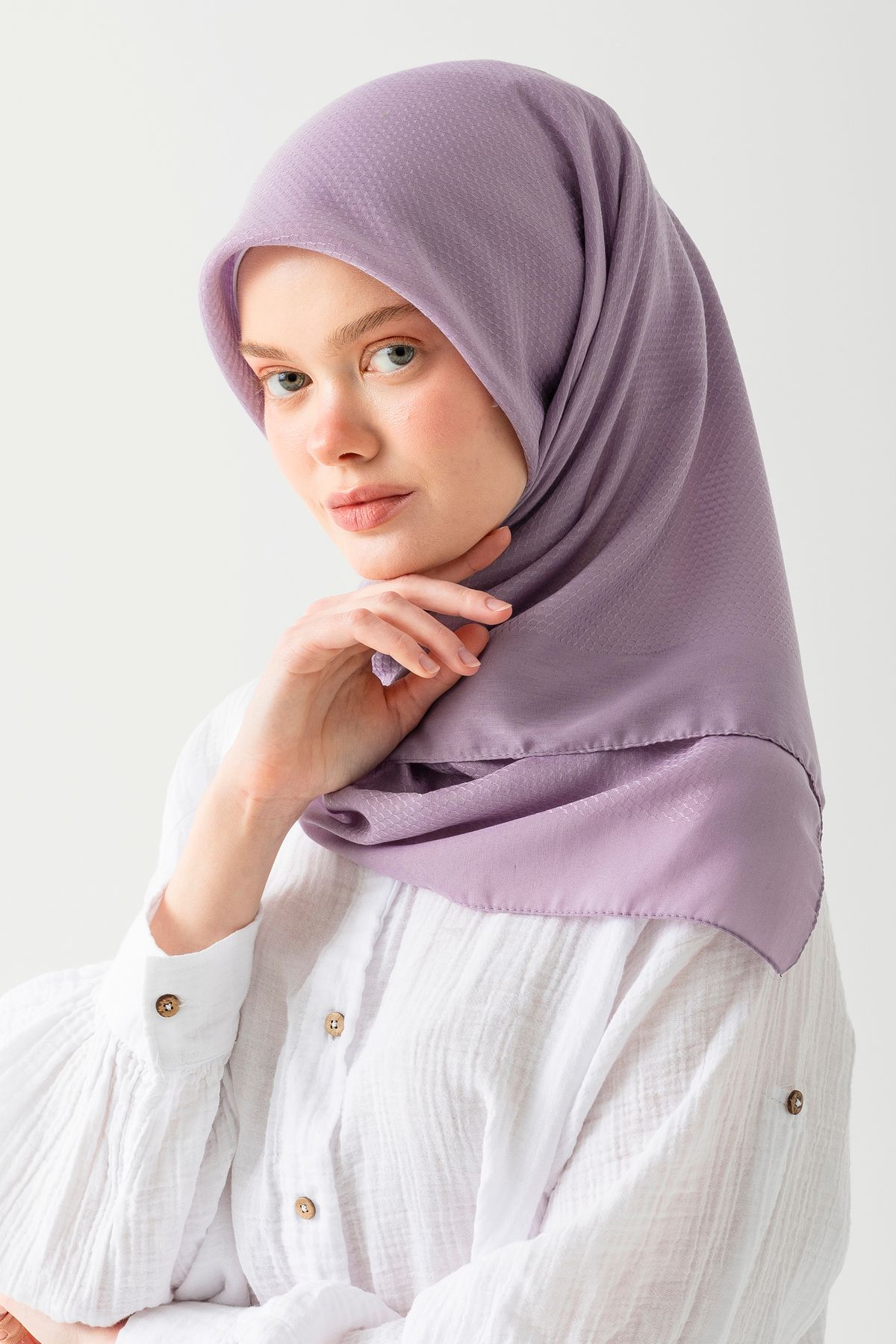 Wega Moda Pamuk Jakar Eşarp, Doğal Ve Şık Görünüm, Jakarlı Pamuk Eşarp, Soft Pamuk Eşarp.