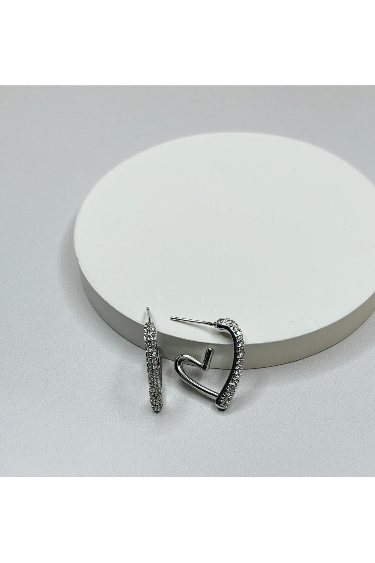 ASİN ACCESSORİES Zirkon Taşlı Kalp Küpe