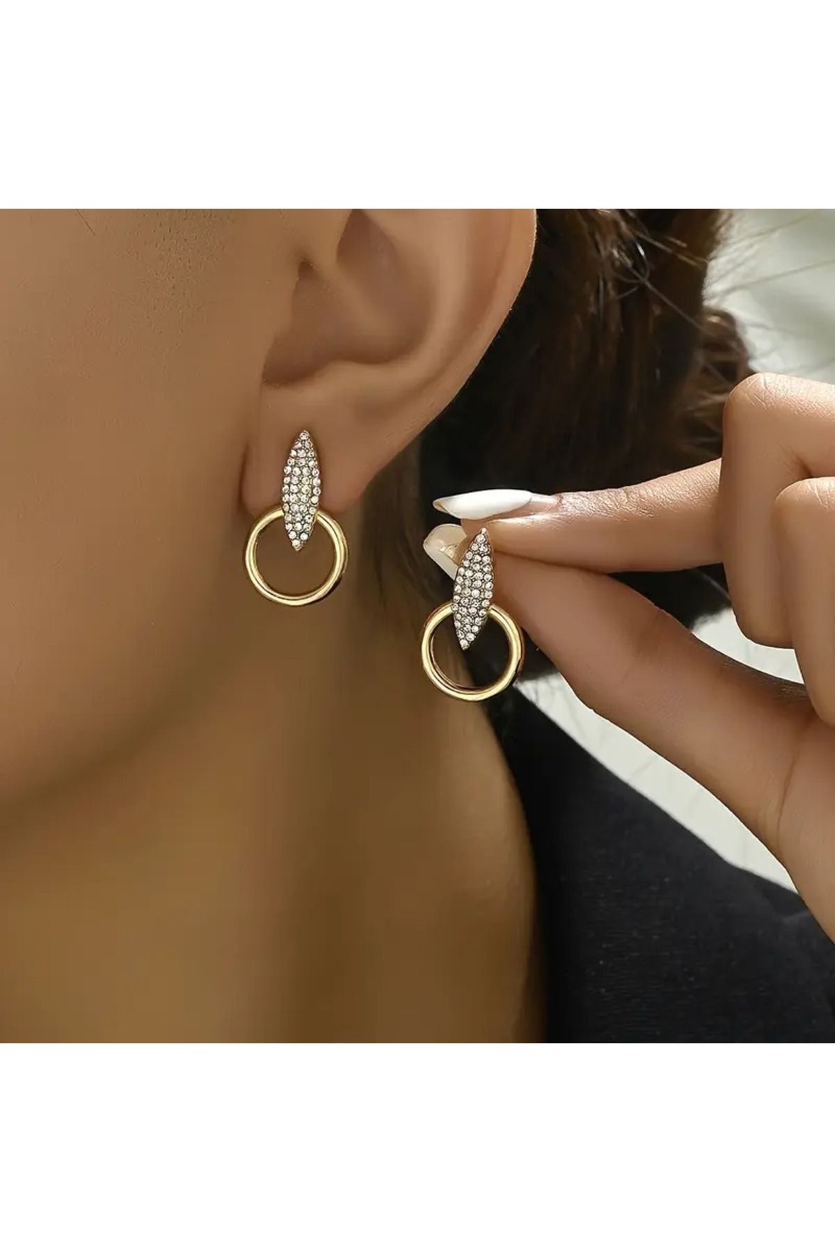 Feron accessories Zirkon Taşlı Altın Kaplama Modern Kadın Küpe K-104
