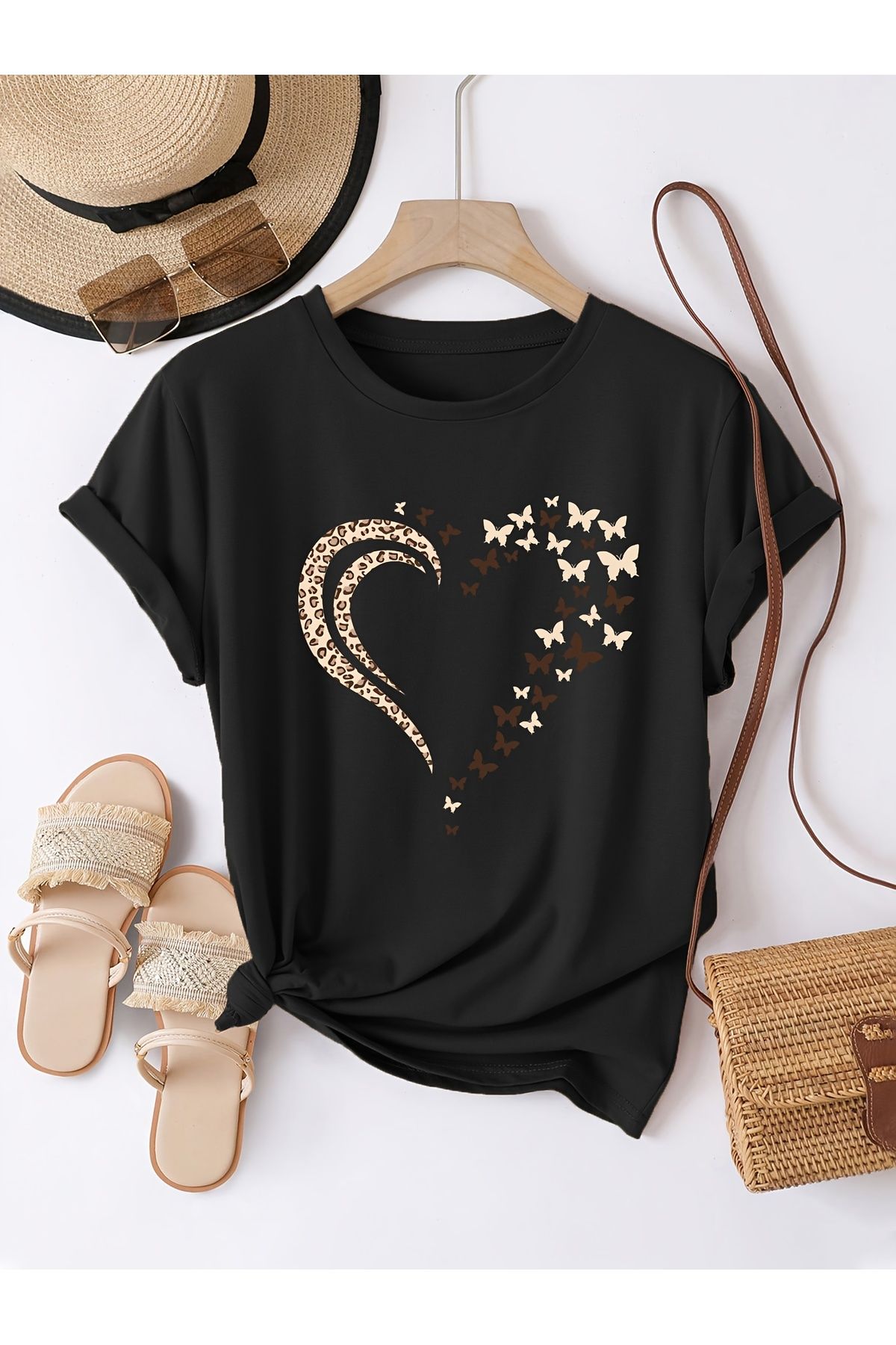 uyguntarz Unisex Leopar Kelebekli Kalp Tasarım Basklı Tshirt