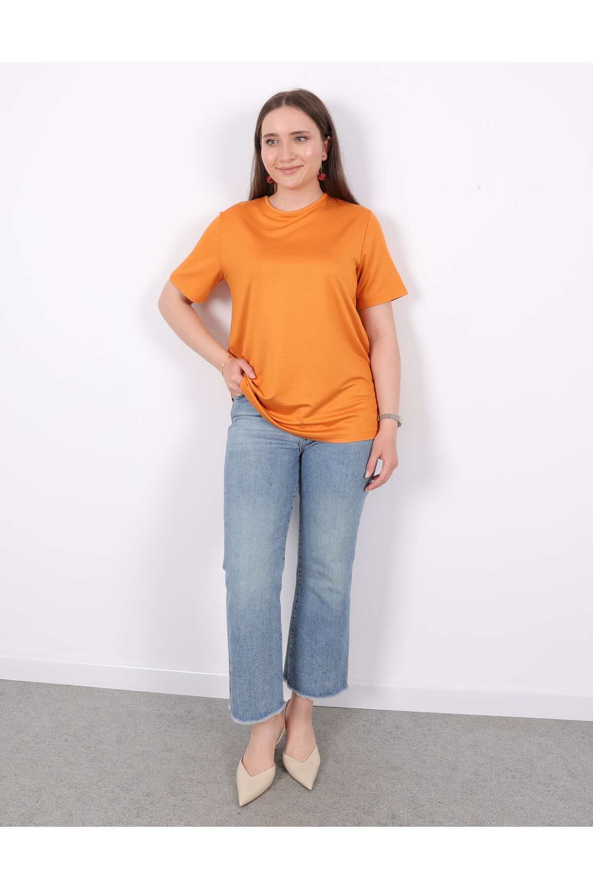 Linvey Kado Likralı Kısa Kollu Bisiklet Yaka Rahat Kalıp Penye T-shirt,Bluz,İçlik