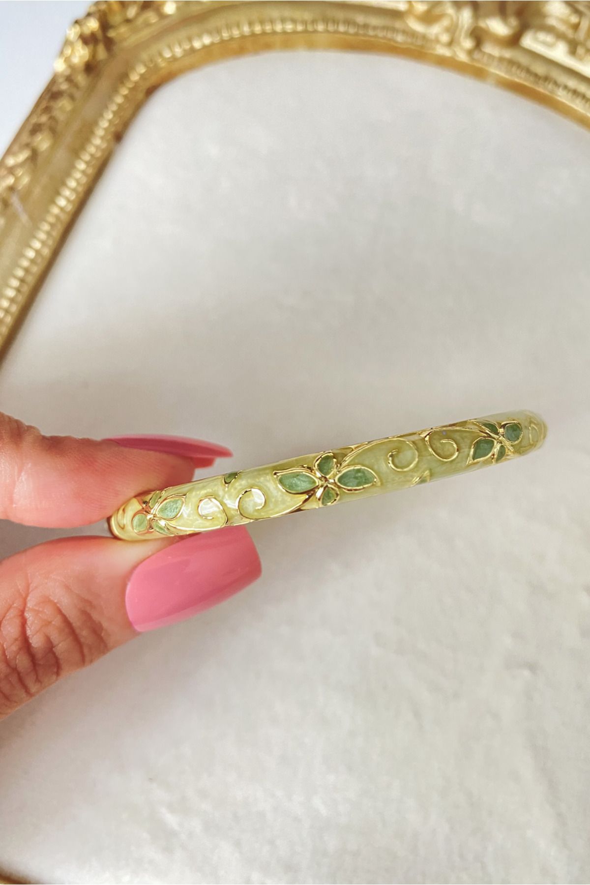 Diamara Designs The Collection Chinese Bilezik 14 Ayar Altın Kaplama Sedefli Kelepçe